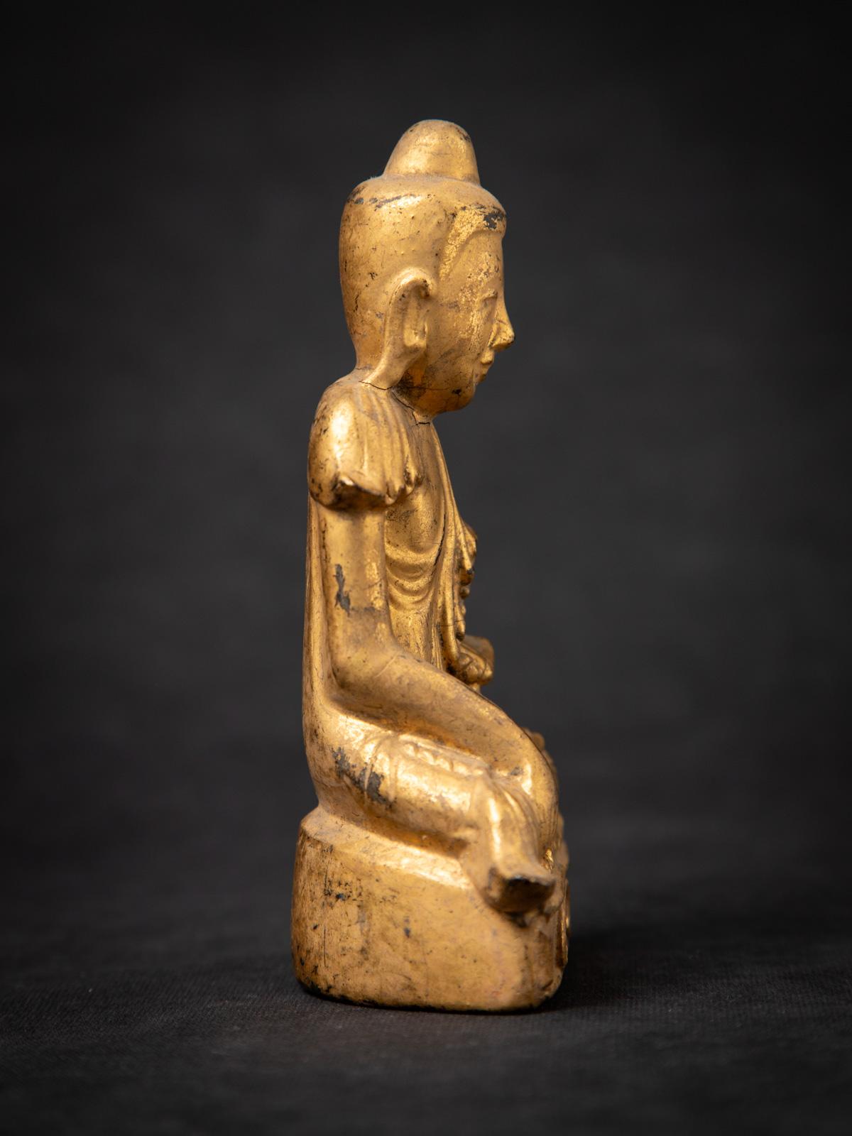 Wood 19th century Antique wooden Burmese Buddha statue in Bhumisparsha Mudra For Sale