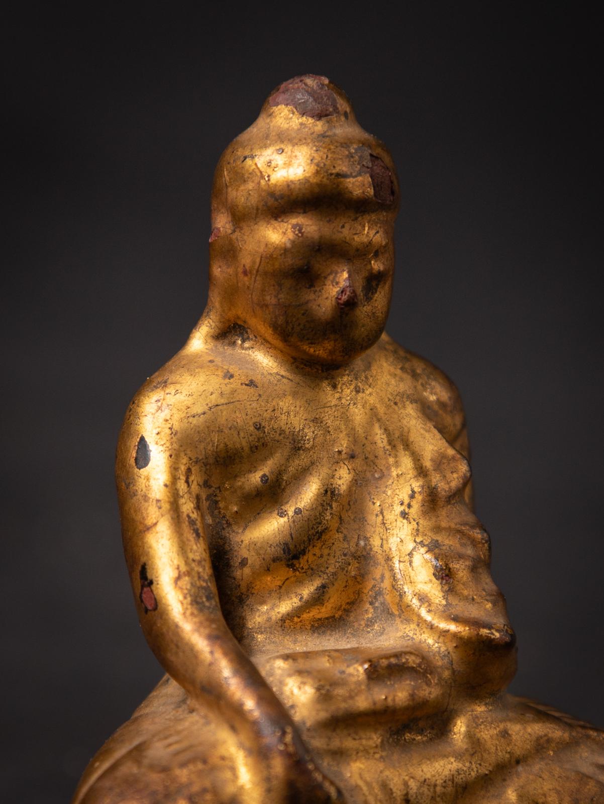 19th century Antique wooden Burmese Buddha Statue in Bhumisparsha Mudra For Sale 1