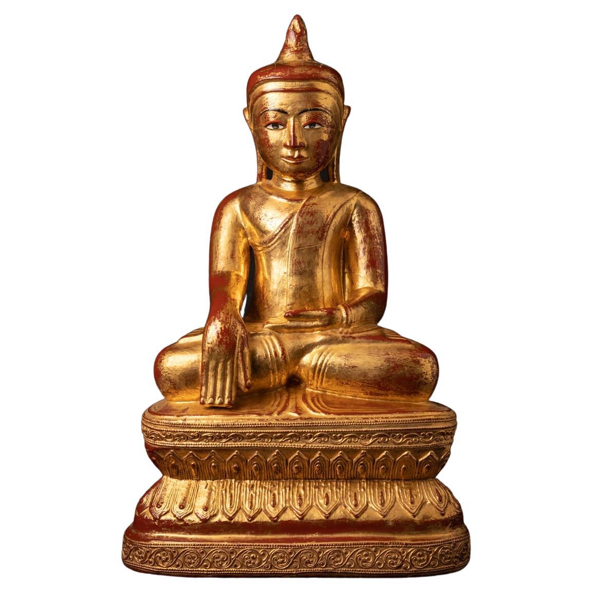 Statue de Bouddha birmane en bois antique du 19e siècle en Bhumisparsha Mudra