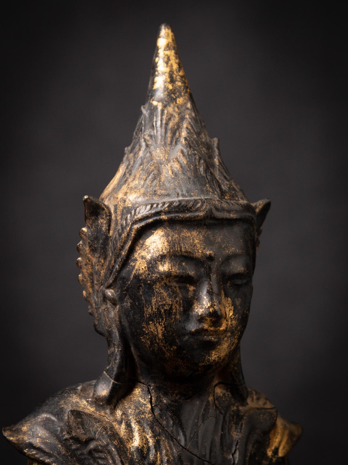 19th Century Antique Wooden Burmese Buddha Statue in Shan 'Tai Yai' Style 7