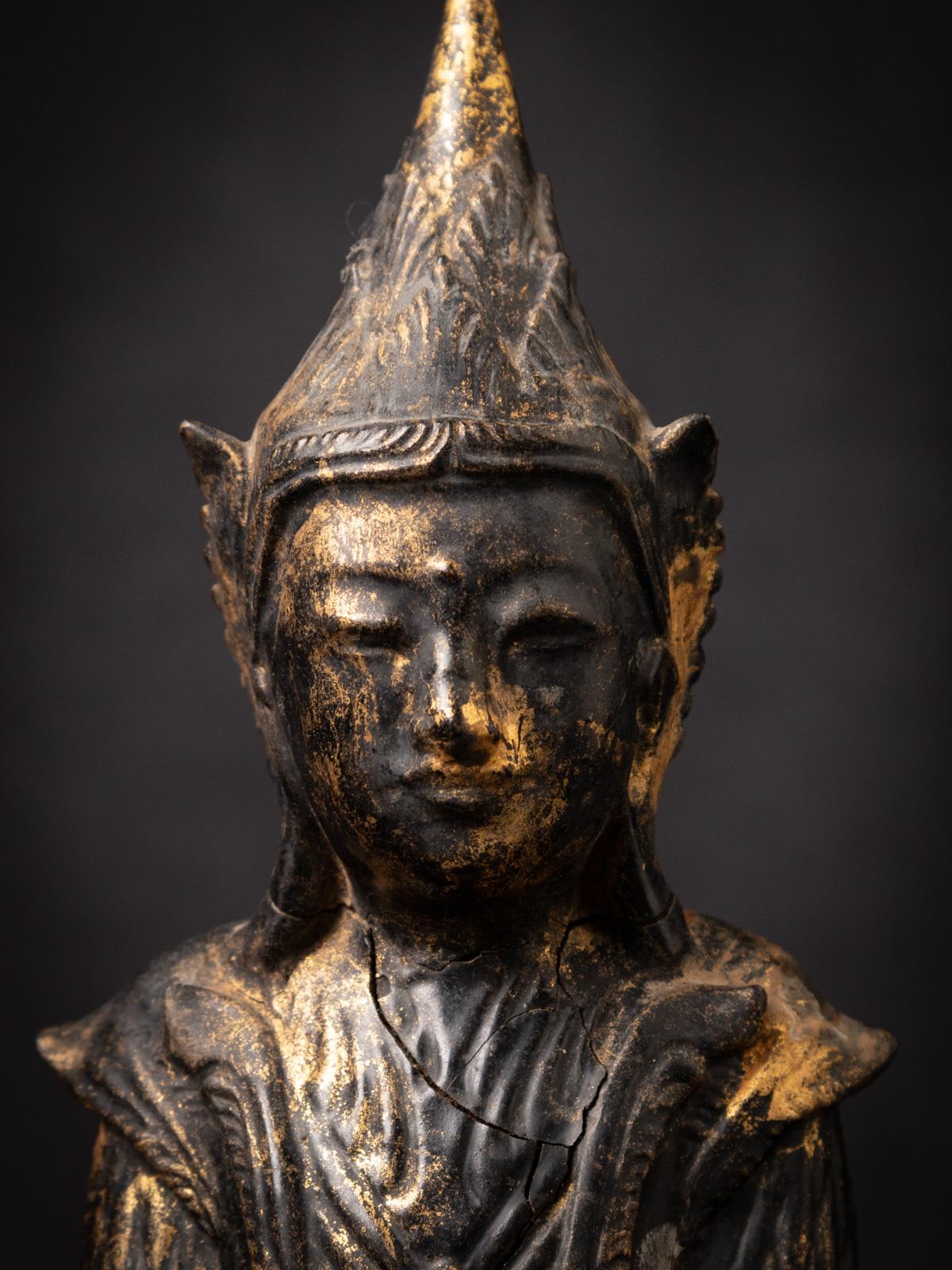 19th Century Antique Wooden Burmese Buddha Statue in Shan 'Tai Yai' Style 8