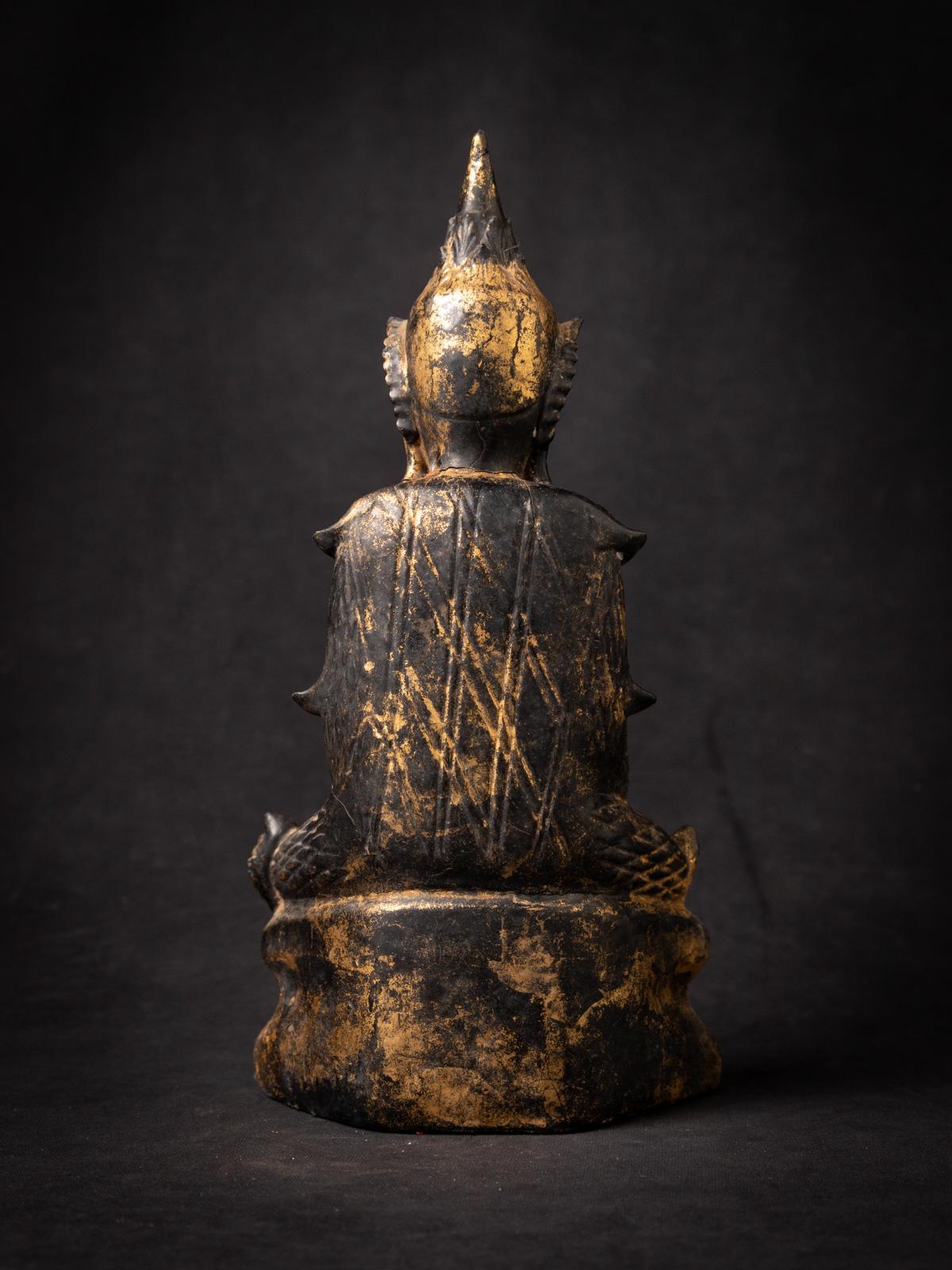 19th Century Antique Wooden Burmese Buddha Statue in Shan 'Tai Yai' Style 1