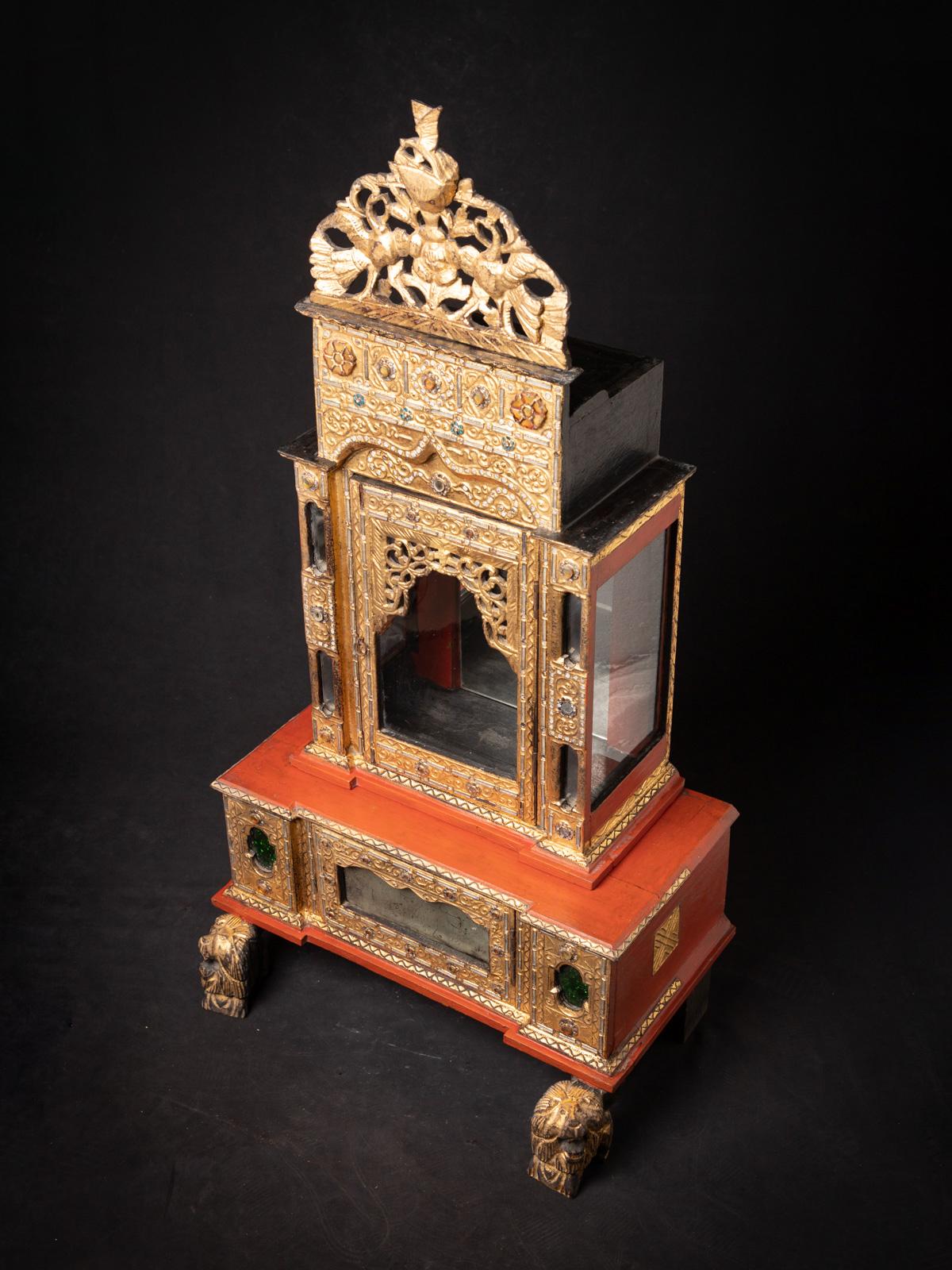19th century antique wooden Burmese Buddha temple in Mandalay style For Sale 6