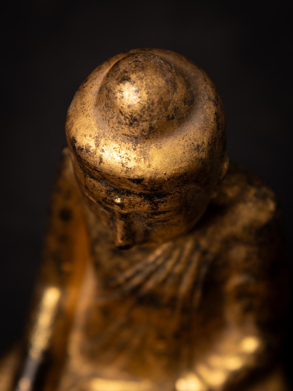 19th century Antique wooden Burmese Lotus Buddha statue in Bhumisparsha Mudra 7