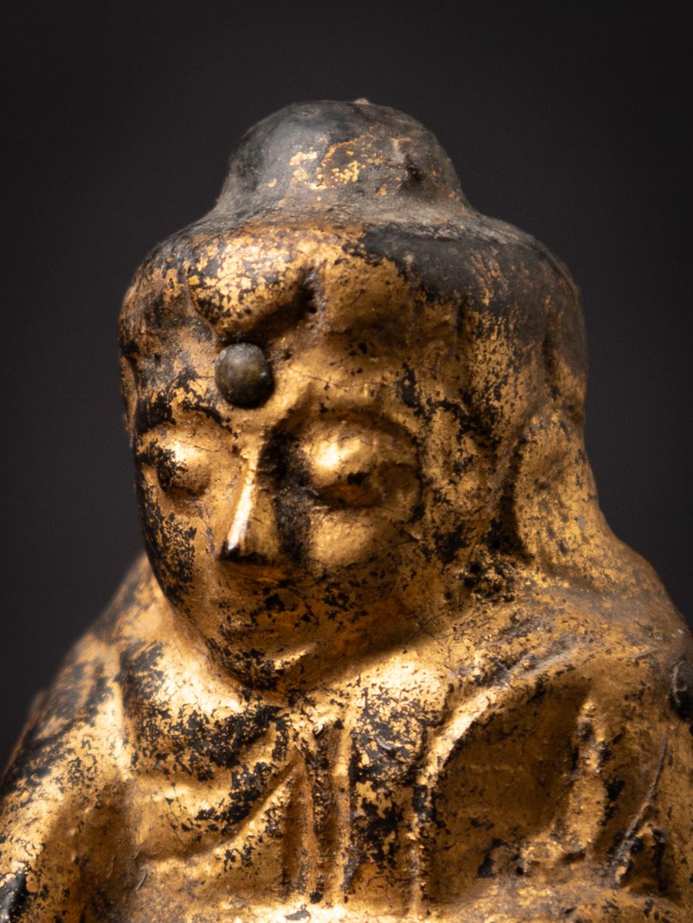 19th century Antique wooden Burmese Lotus Buddha statue in Bhumisparsha Mudra For Sale 7
