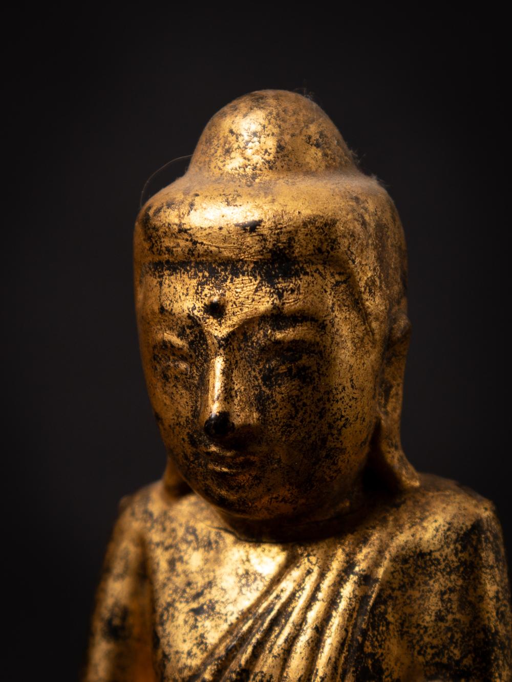 19th century Antique wooden Burmese Lotus Buddha statue in Bhumisparsha Mudra For Sale 8