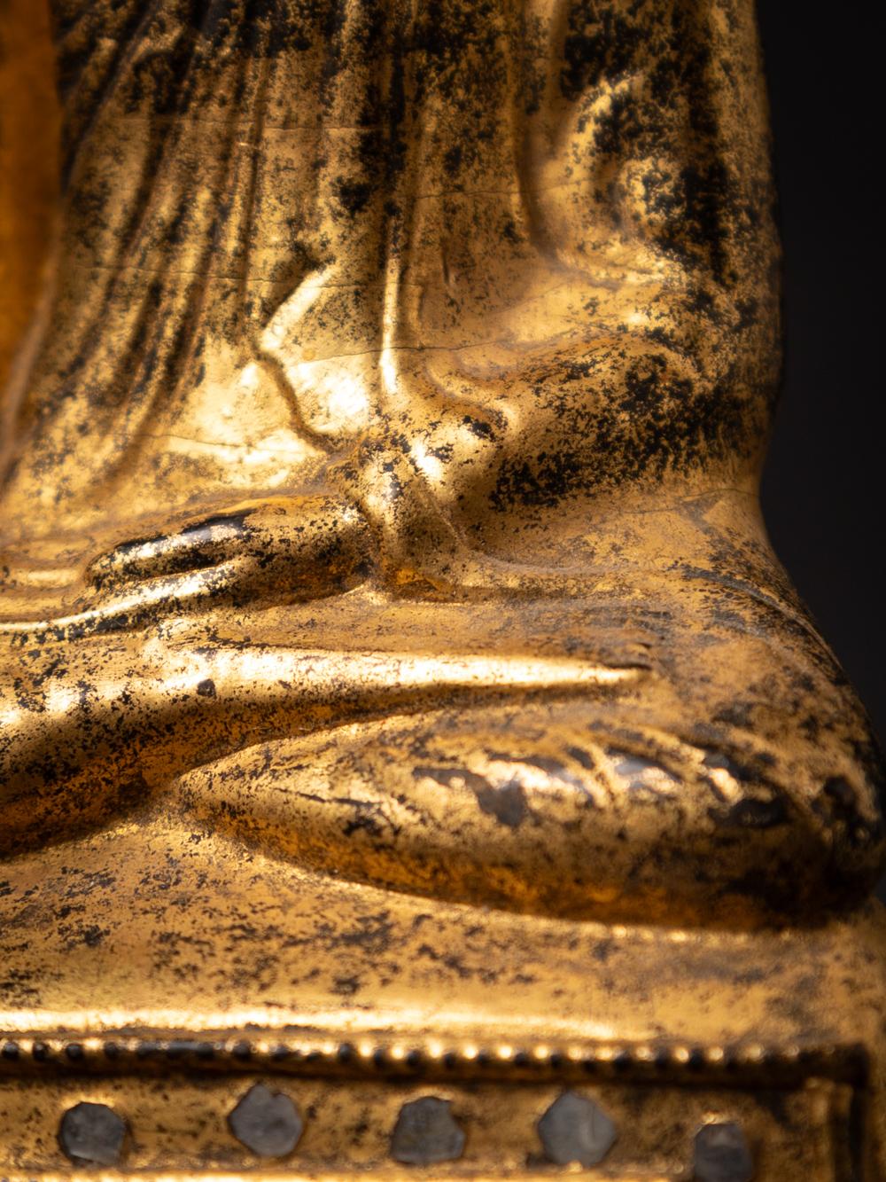 19th century Antique wooden Burmese Lotus Buddha statue in Bhumisparsha Mudra For Sale 11