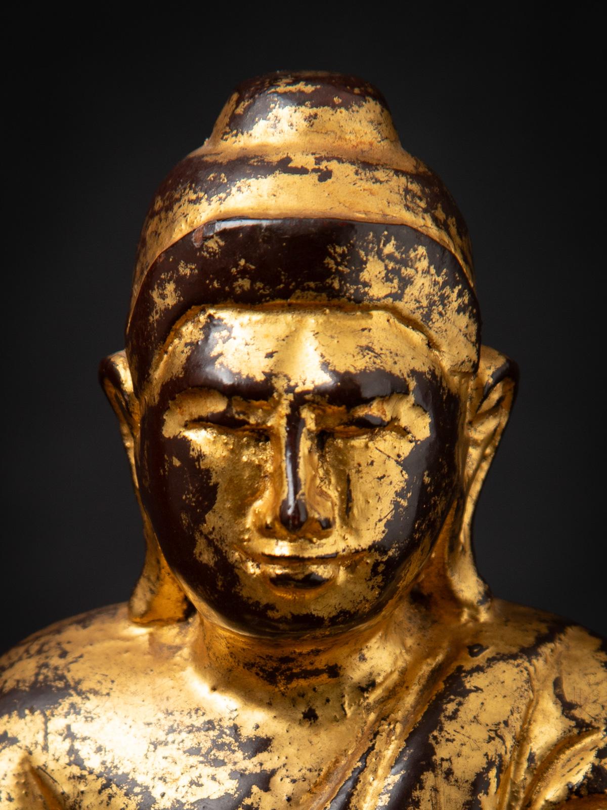 19th century Antique wooden Burmese Mandalay Buddha from Burma For Sale 9