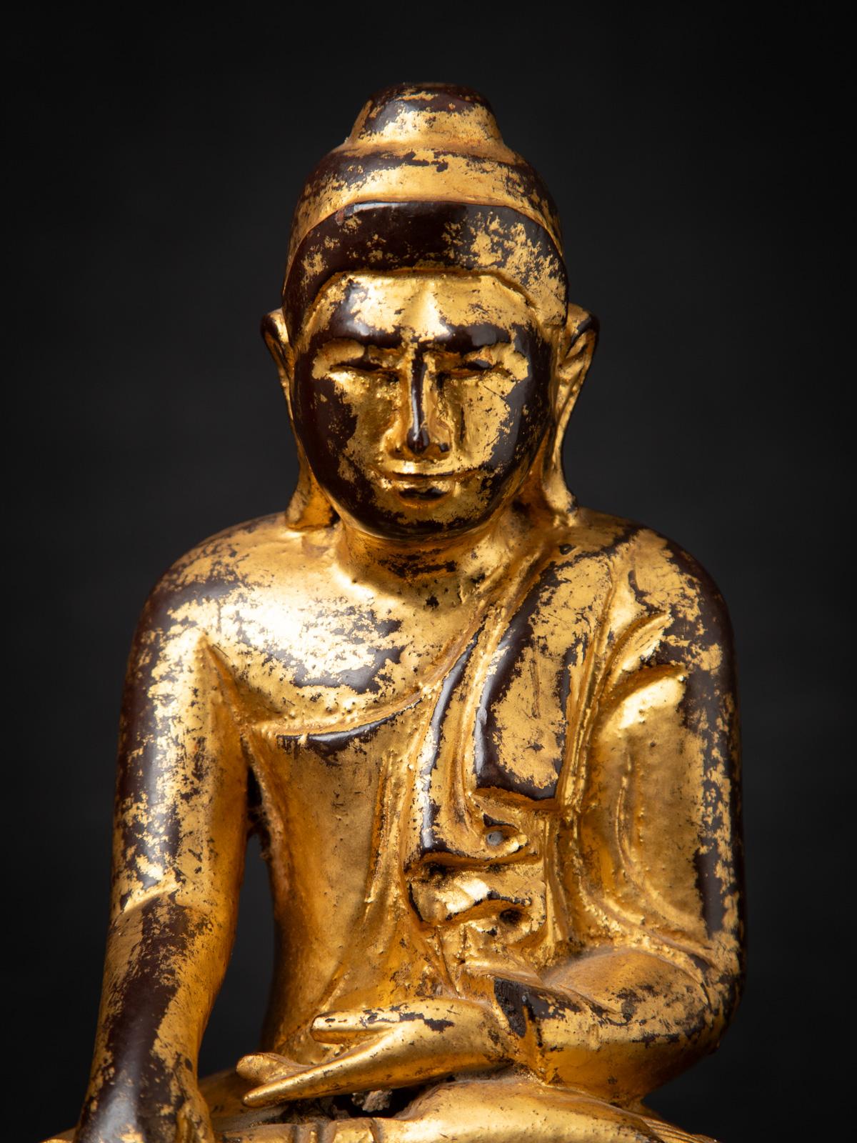 19th century Antique wooden Burmese Mandalay Buddha from Burma For Sale 10