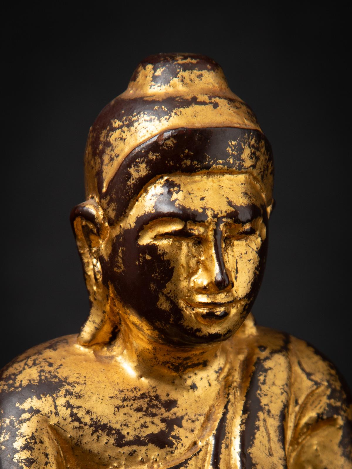 19th century Antique wooden Burmese Mandalay Buddha from Burma For Sale 11