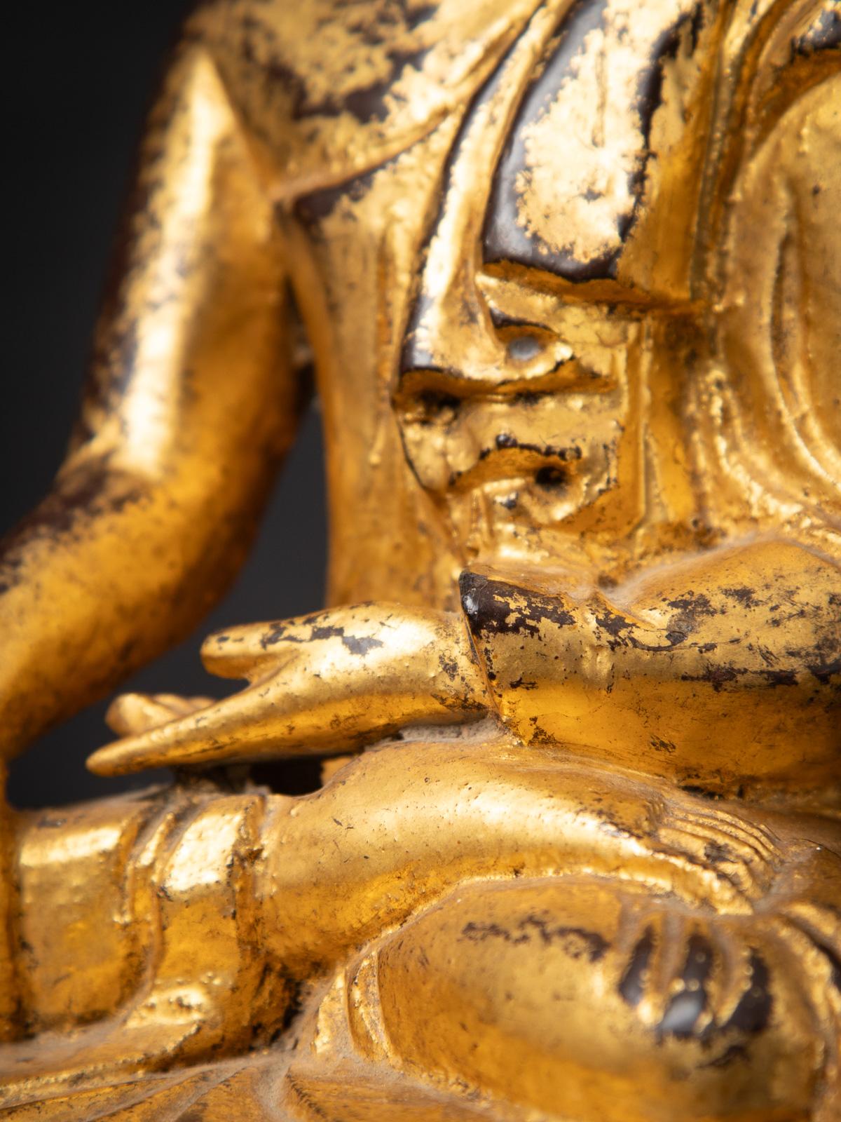 19th century Antique wooden Burmese Mandalay Buddha from Burma For Sale 1