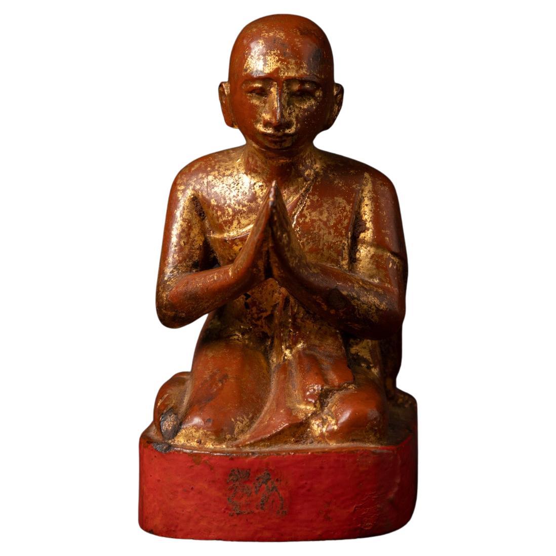 Antike burmesische Monk-Statue aus Holz aus Burma aus dem 19. Jahrhundert