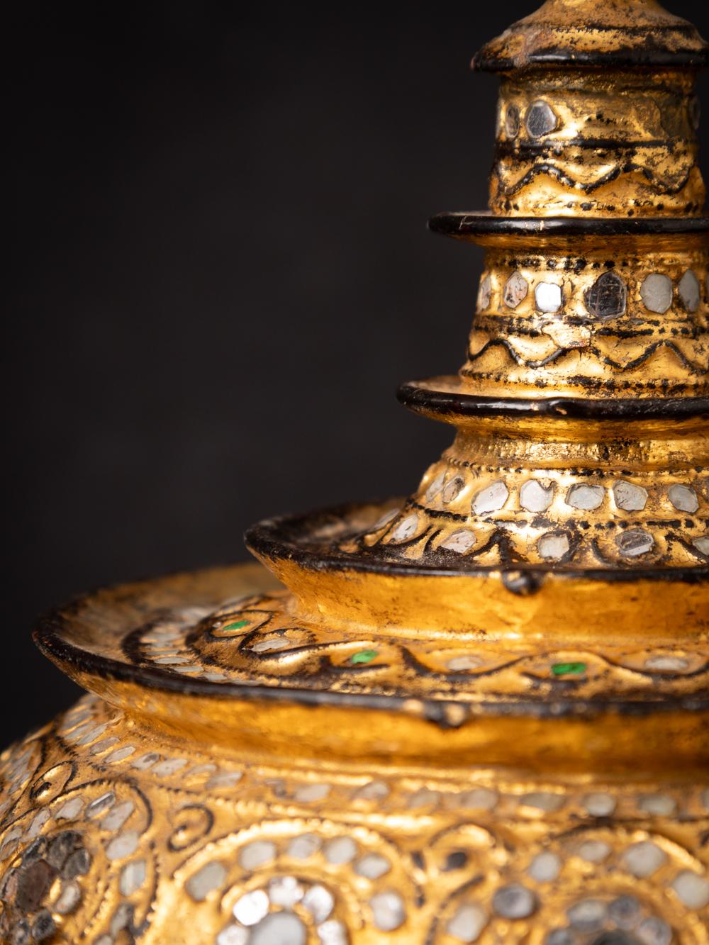 19th century Antique wooden Burmese offering vessel 8
