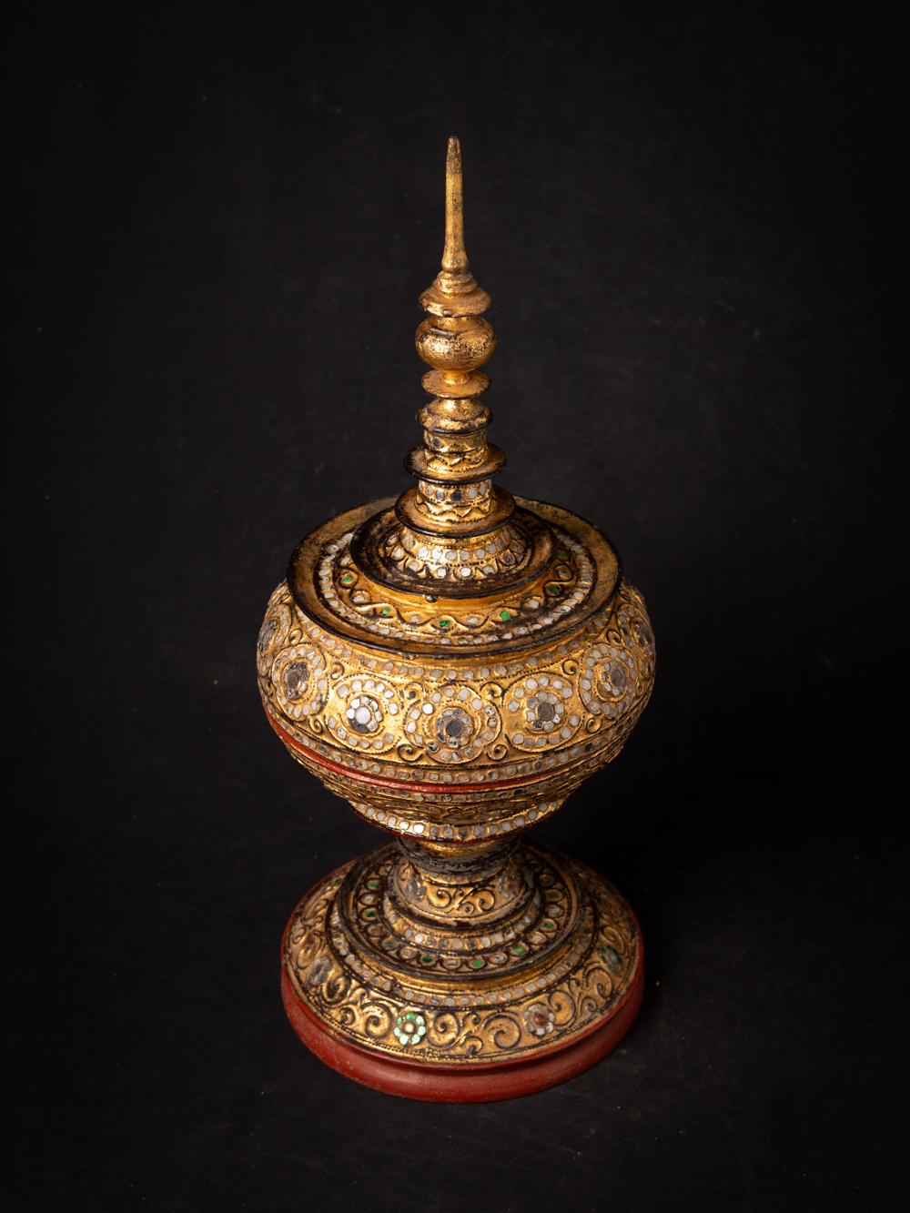 19th century Antique wooden Burmese offering vessel For Sale 3
