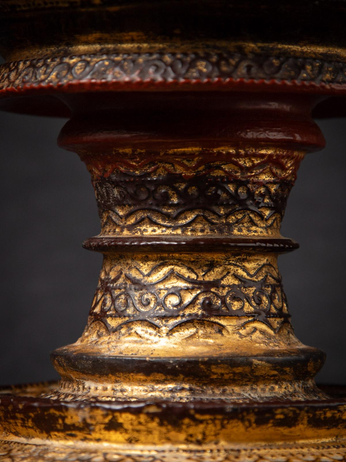 19th century Antique wooden Burmese offering vessel from Burma In Good Condition In DEVENTER, NL