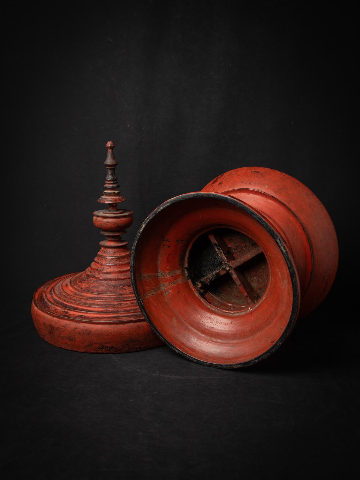 19th century Antique wooden Burmese offering vessel from Burma For Sale 1