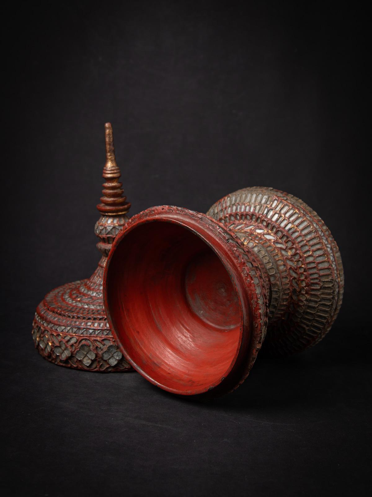 19th century Antique wooden Burmese offering vessel from Burma For Sale 1