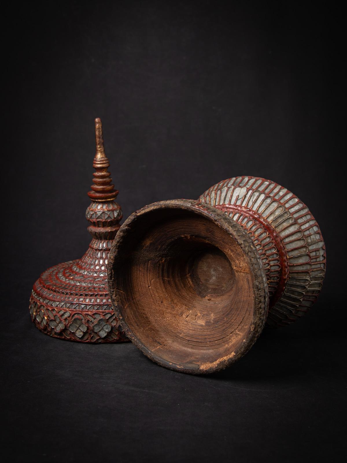 19th century Antique wooden Burmese offering vessel from Burma For Sale 2
