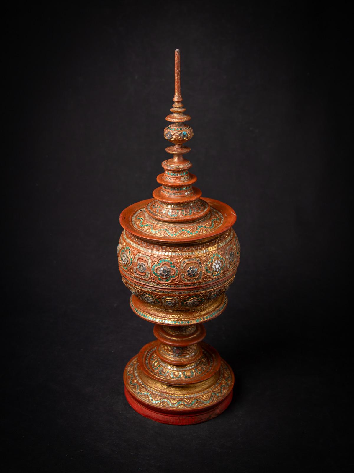 19th century Antique wooden Burmese offering vessel from Burma For Sale 2