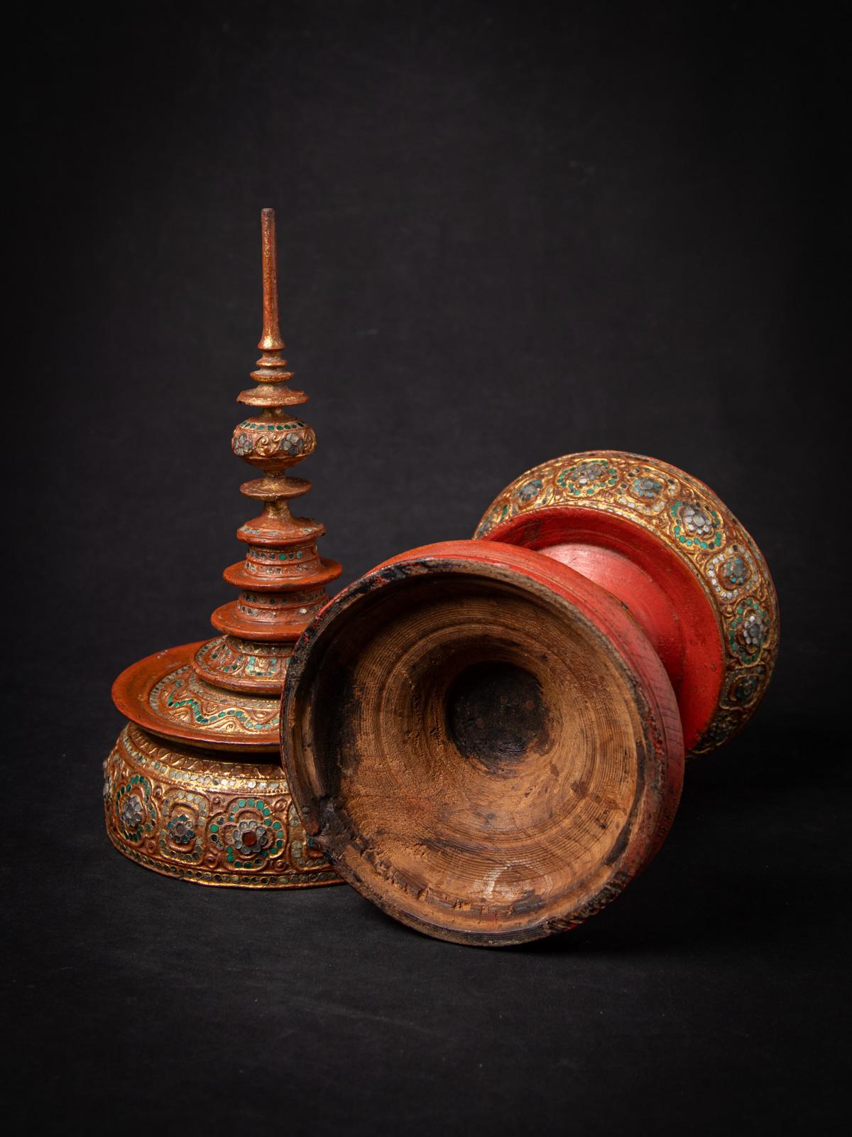 19th century Antique wooden Burmese offering vessel from Burma For Sale 3
