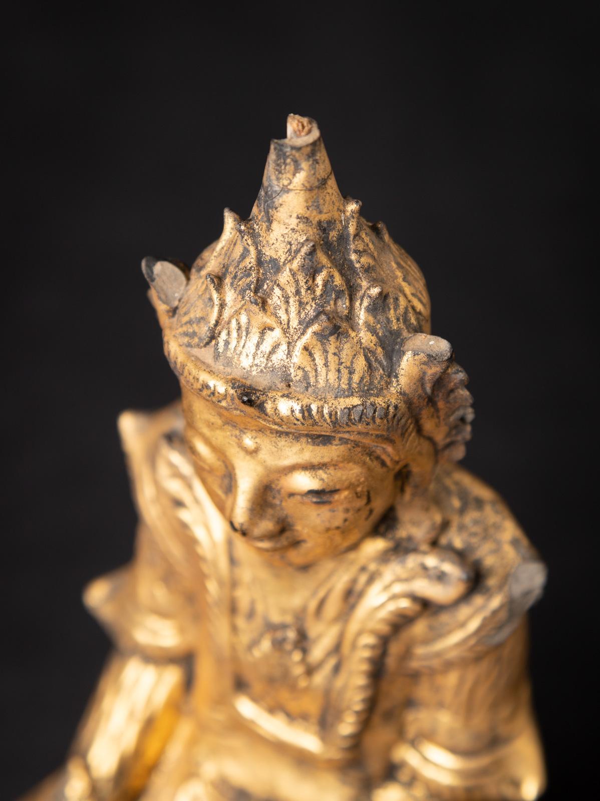 Bouddha birman Shan en bois ancien du 19ème siècle provenant de Birmanie, au Bhumisparsha Mudra en vente 5
