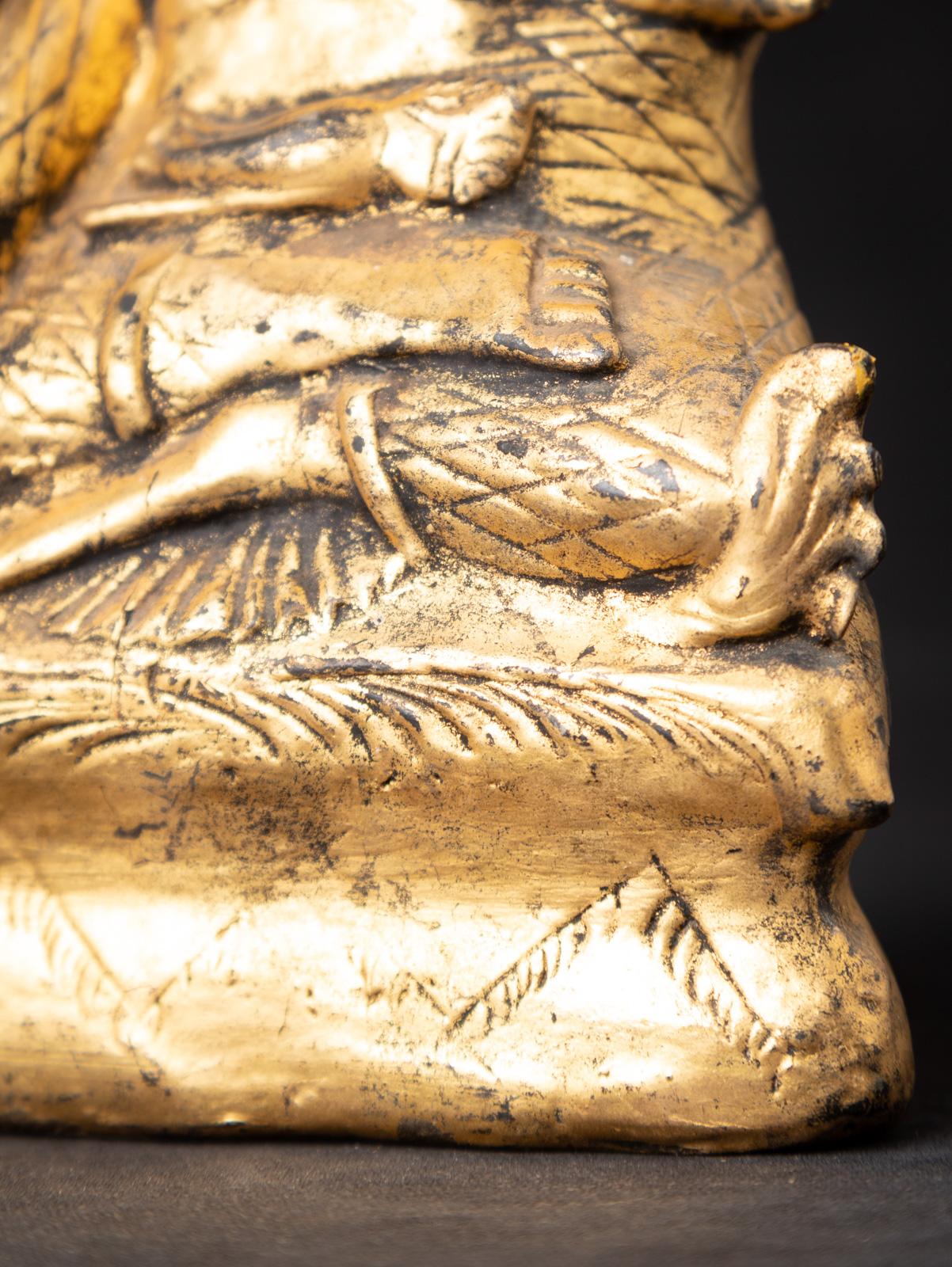 Bouddha birman Shan en bois ancien du 19ème siècle provenant de Birmanie, au Bhumisparsha Mudra en vente 10