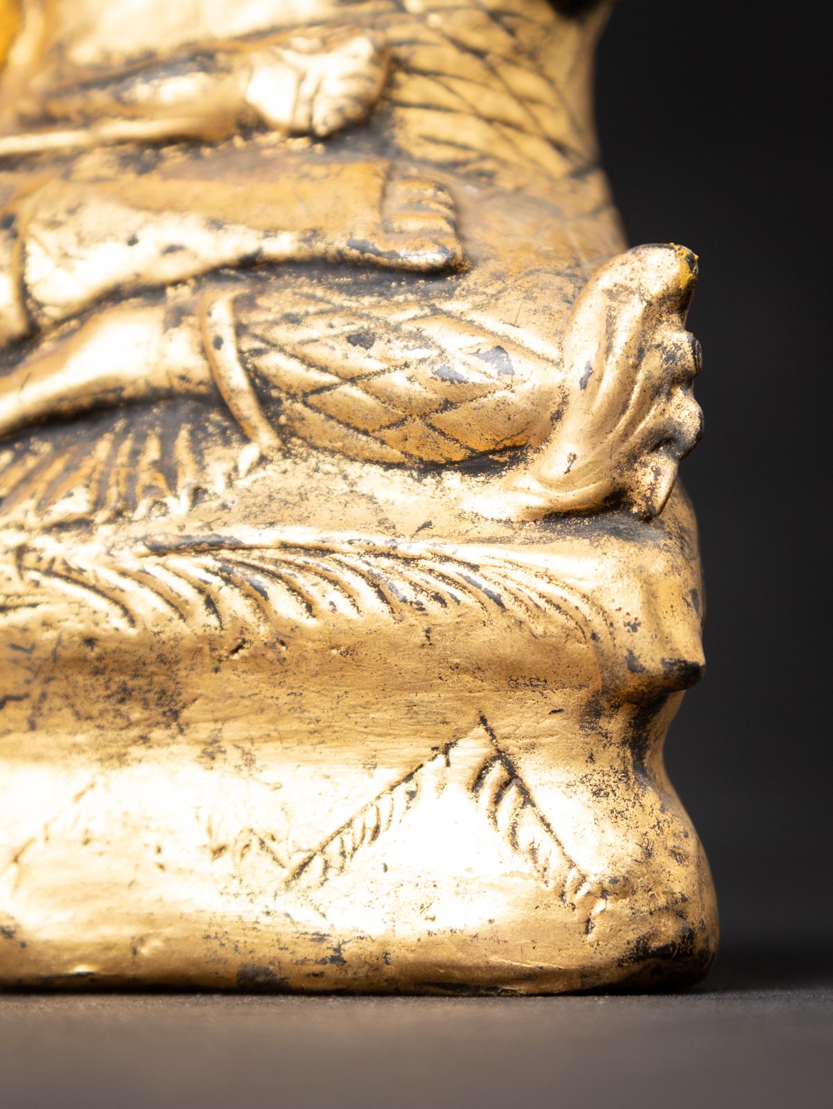 Bouddha birman Shan en bois ancien du 19ème siècle provenant de Birmanie, au Bhumisparsha Mudra en vente 12