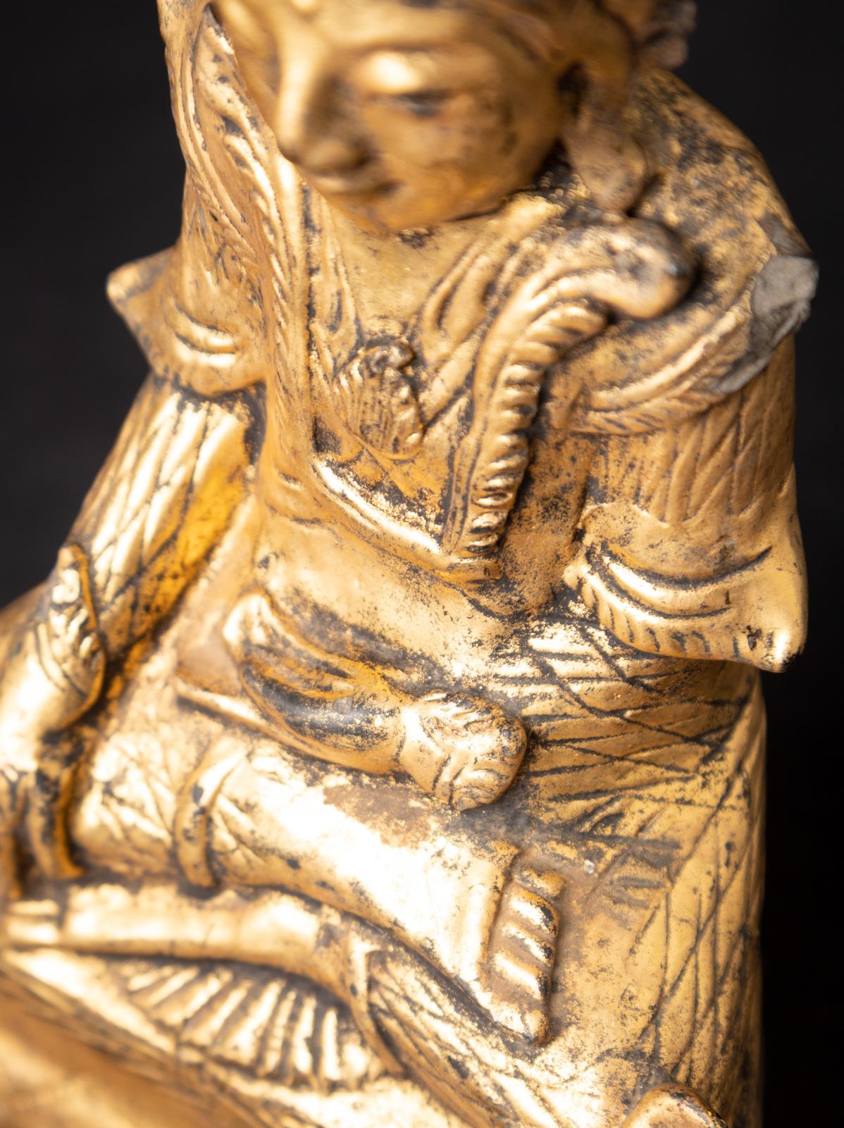 Bouddha birman Shan en bois ancien du 19ème siècle provenant de Birmanie, au Bhumisparsha Mudra en vente 14