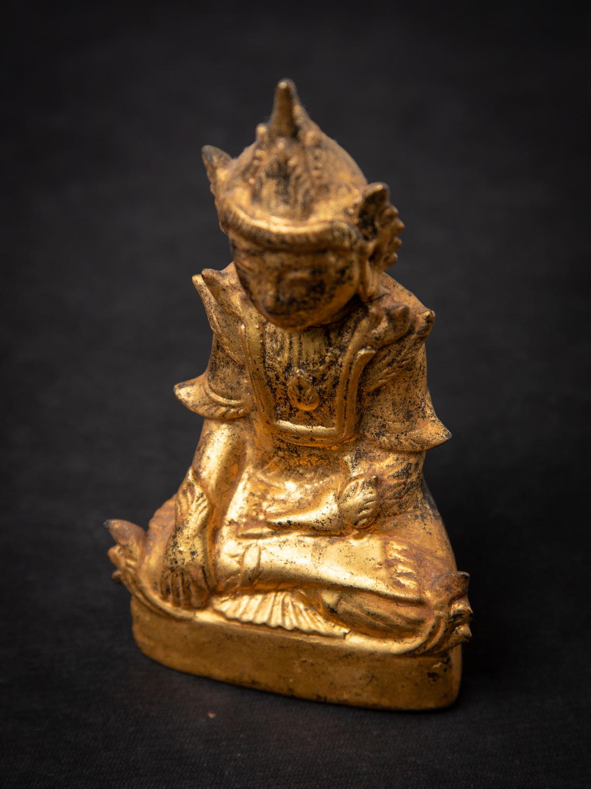 19th century Antique wooden Burmese Shan Buddha in Bhumisparsha Mudra 8