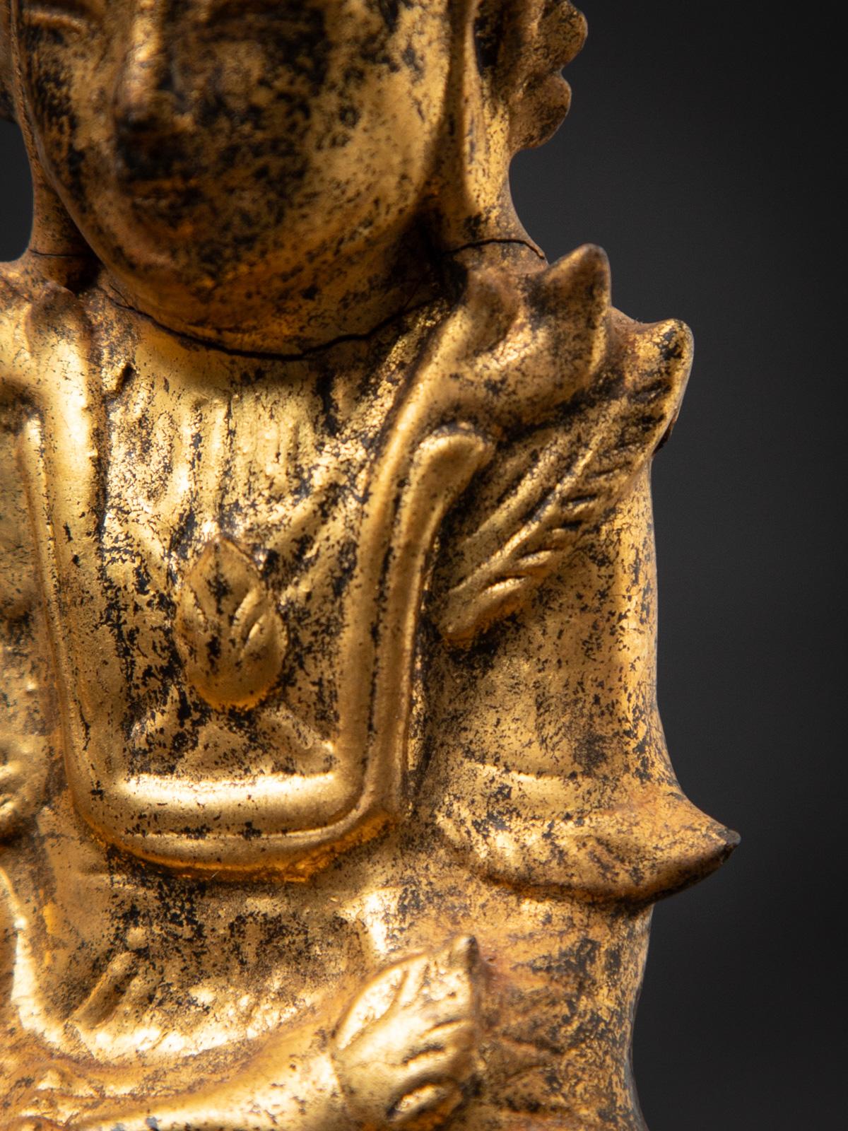 19th century Antique wooden Burmese Shan Buddha in Bhumisparsha Mudra 12