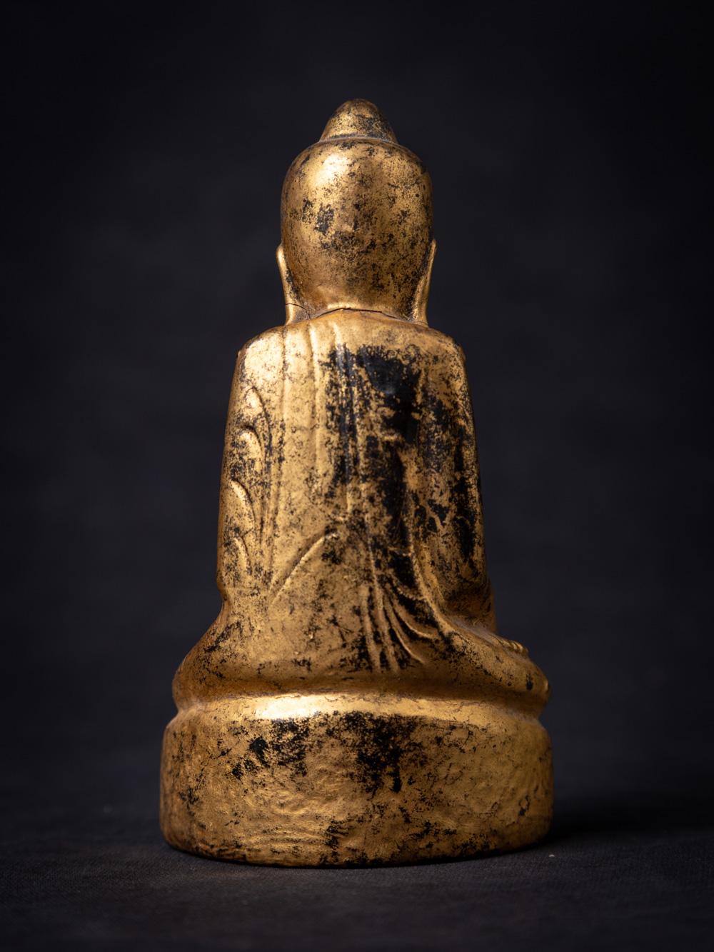 19th Century 19th century antique wooden Burmese Shan Buddha in Bhumisparsha mudra For Sale