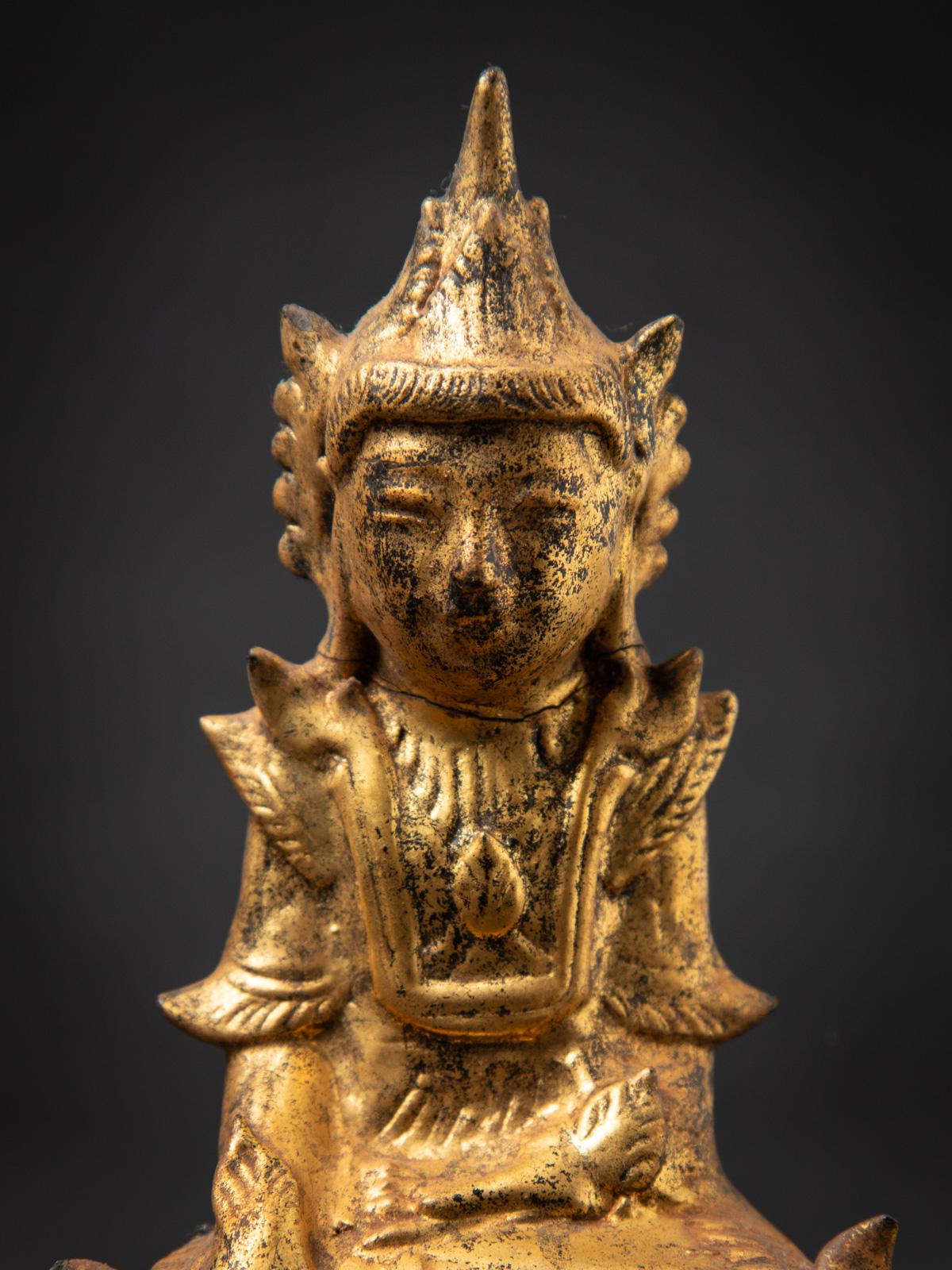 19th century Antique wooden Burmese Shan Buddha in Bhumisparsha Mudra 4