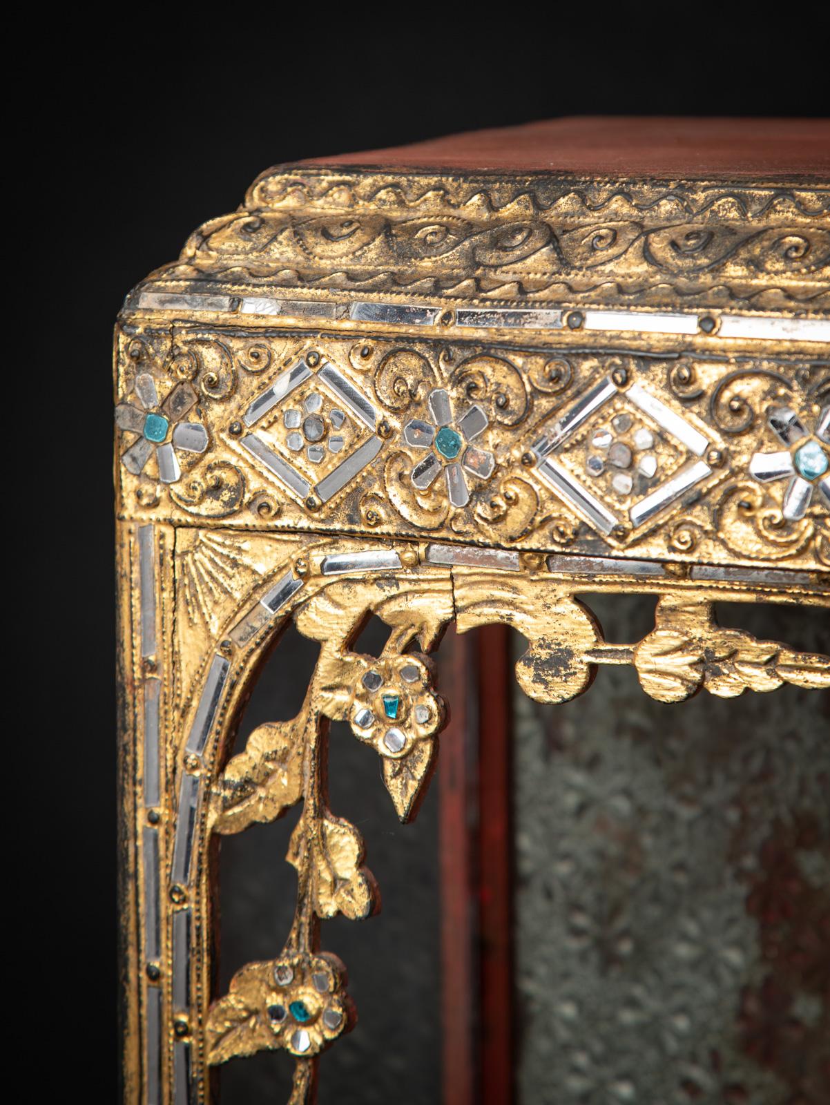 XIXe siècle Temple ancien en bois de Birmanie du 19e siècle en vente