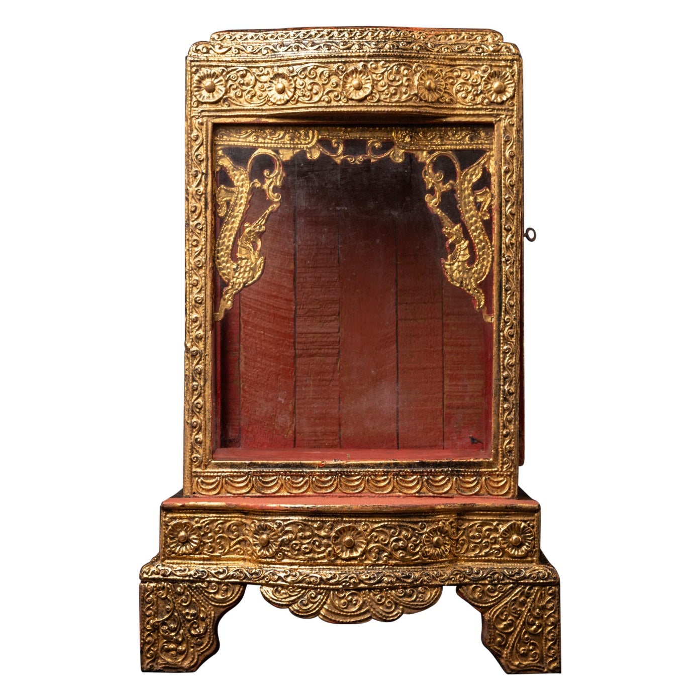 Temple ancien en bois de Birmanie du 19e siècle