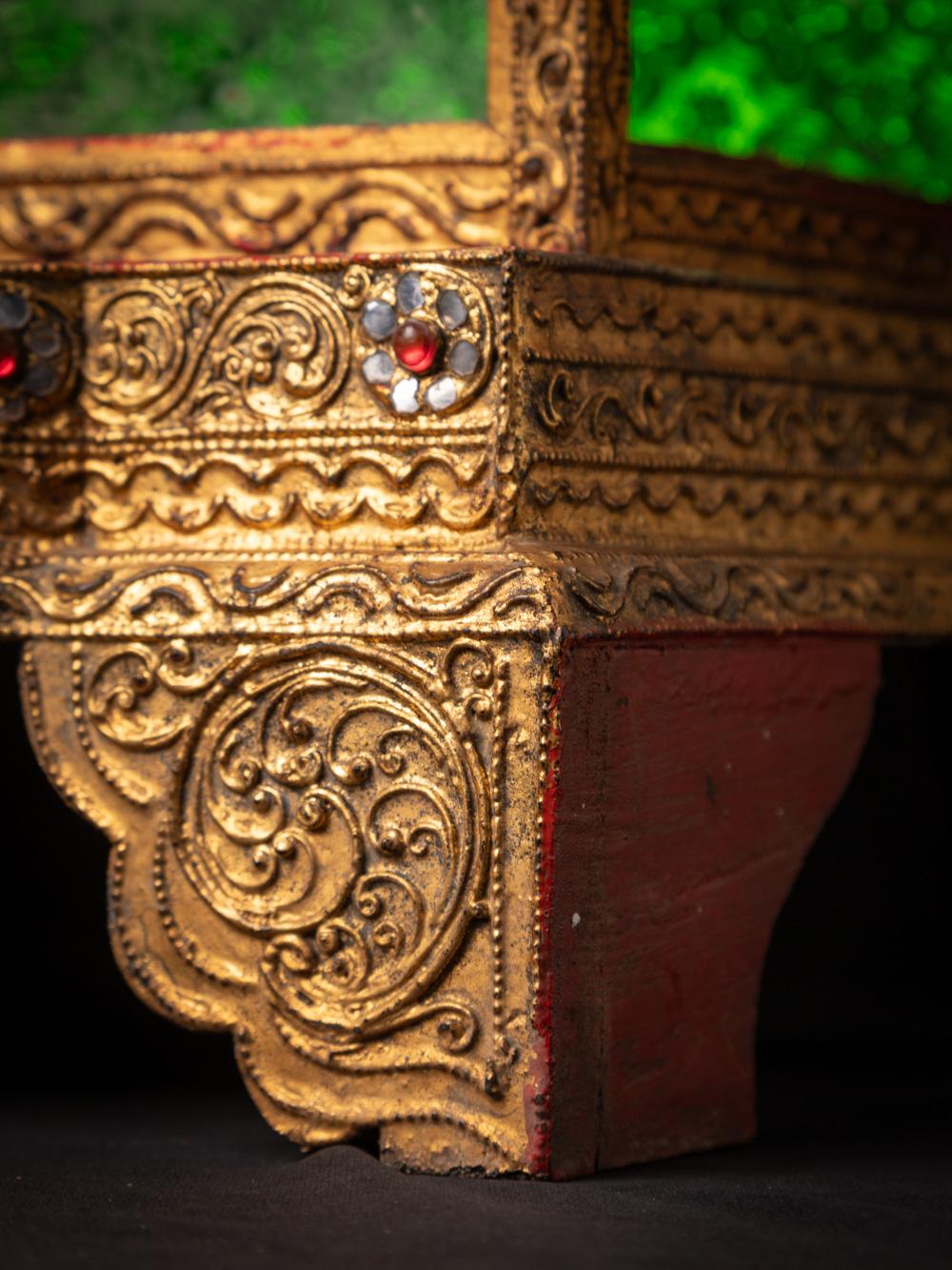 Temple birman ancien en bois du 19ème siècle de style Mandalay - OriginalBuddhas en vente 10