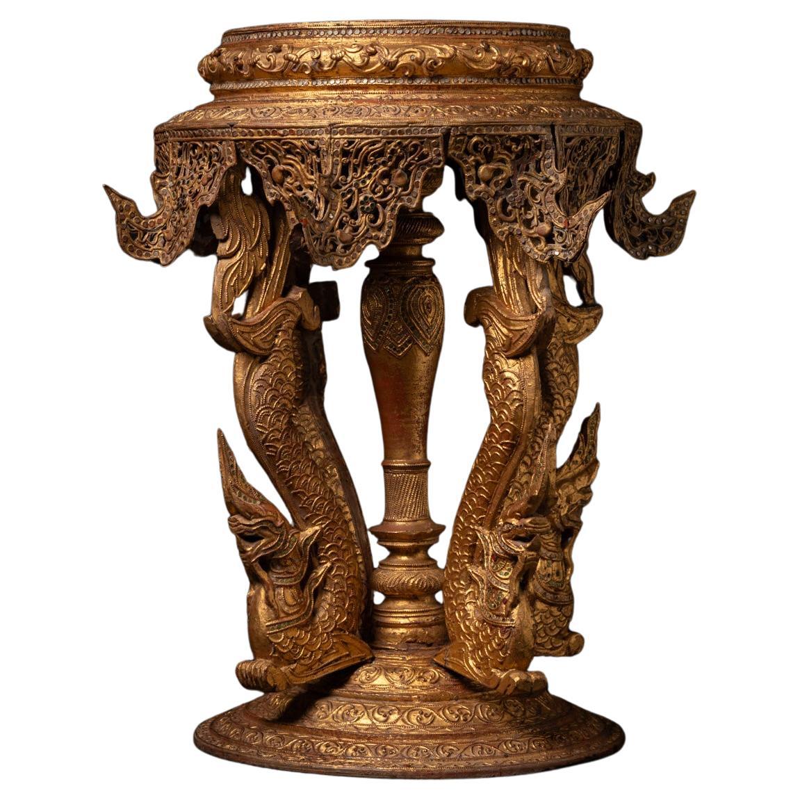 Antiker burmesischer Thronsessel aus Holz aus dem 19. Jahrhundert – Tisch aus Burma