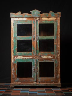 Cabinet indien ancien en bois du 19e siècle provenant de l'Inde