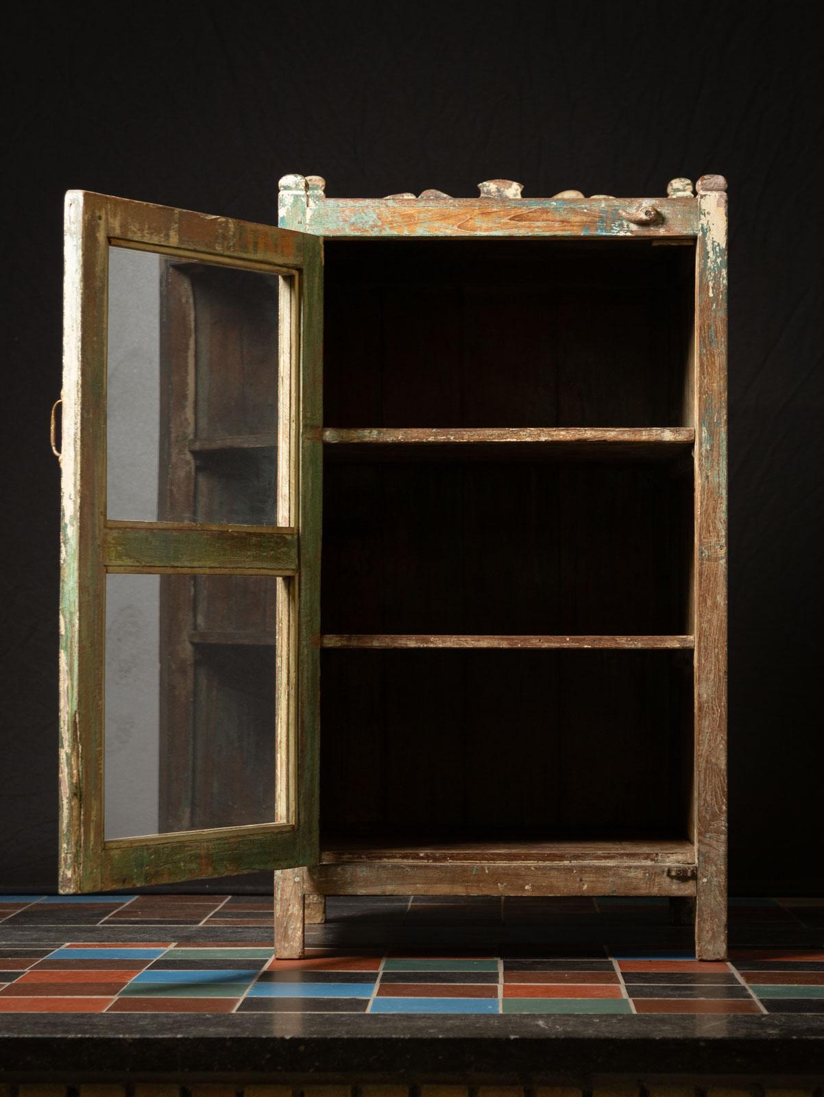Antique Wooden Indian Cabinet
Material : wood
115 cm high
61cm wide and 63 cm deep
19th century
With new glass
Is in perfect condition, completely checked!
Can be shipped worldwide
Originating from India
Nr: 3830-232