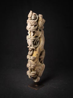 19th century Antique wooden Indian Tempel fragment from India