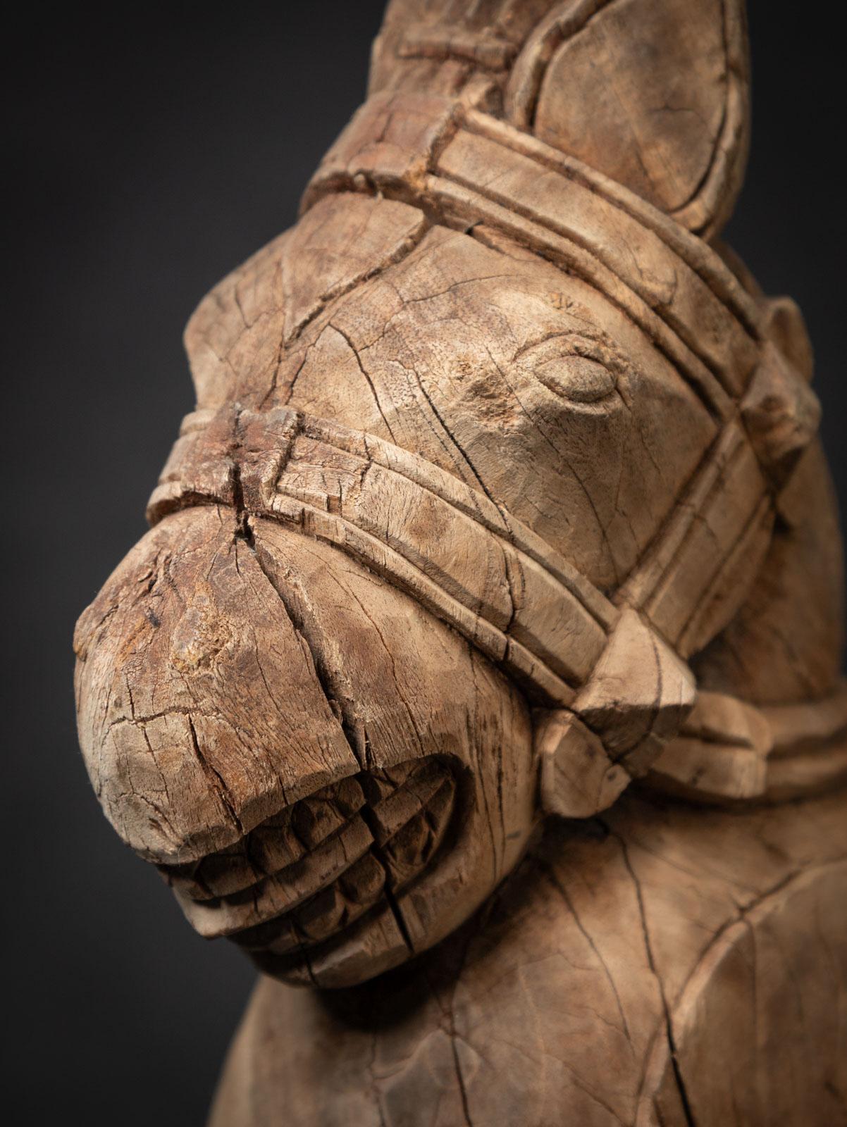19th century Antique wooden temple fragment of a Horse head For Sale 6