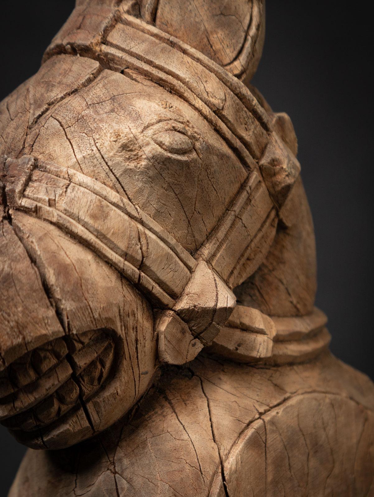 19th century Antique wooden temple fragment of a Horse head For Sale 7