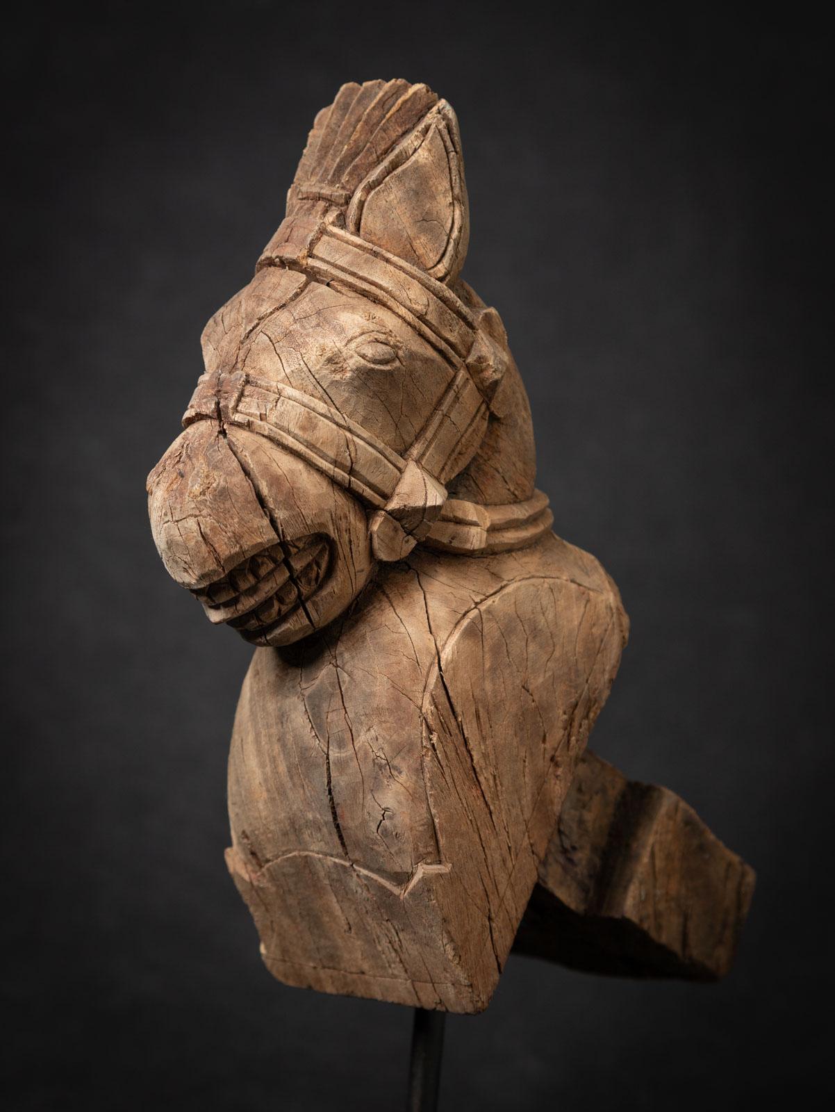 19th century Antique wooden temple fragment of a Horse head For Sale 3