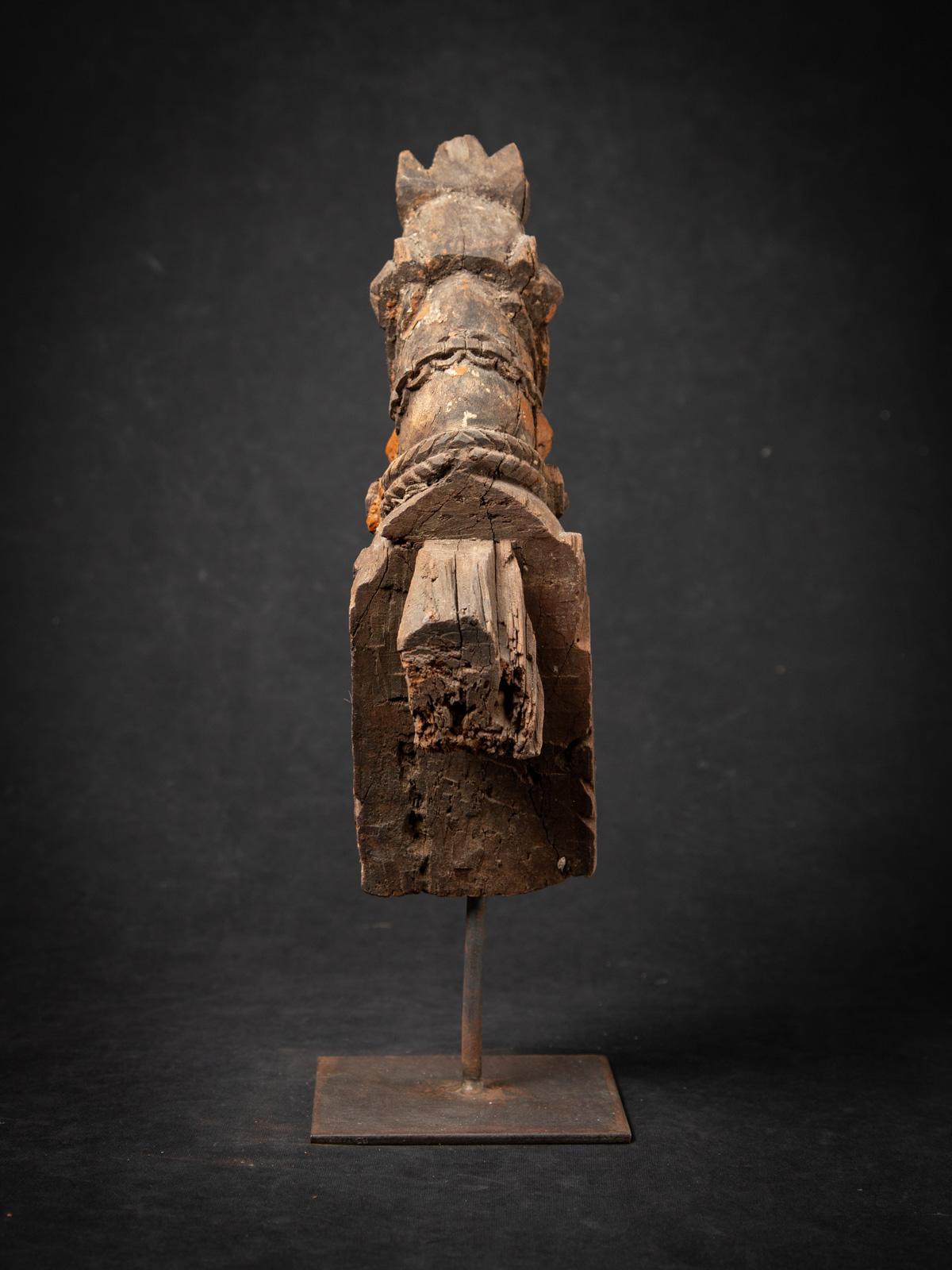 19th century Antique wooden temple fragment of a Horse head from India For Sale 4