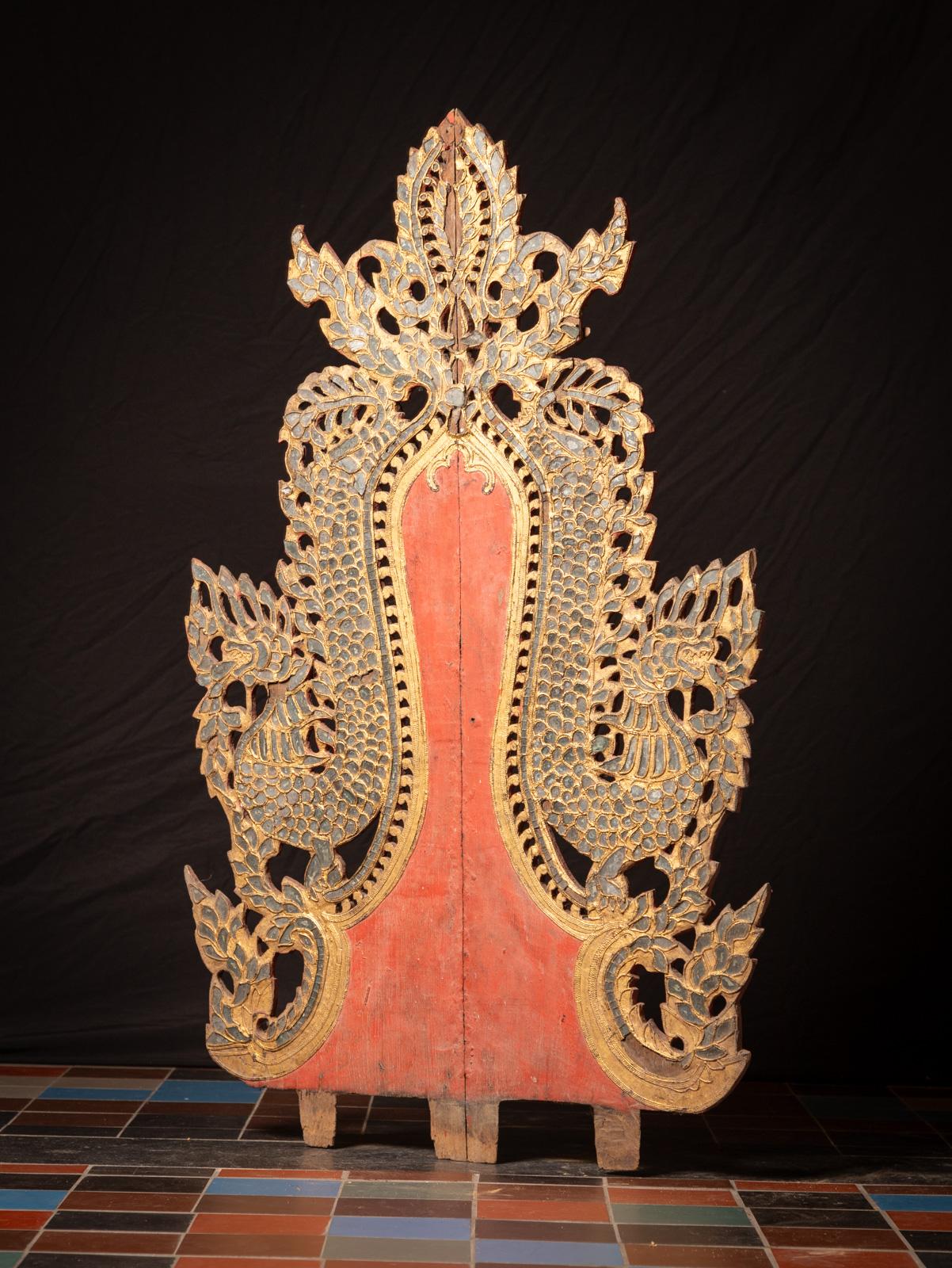 Birman Panneau de temple ancien en bois d'Inde du 19ème siècle en vente