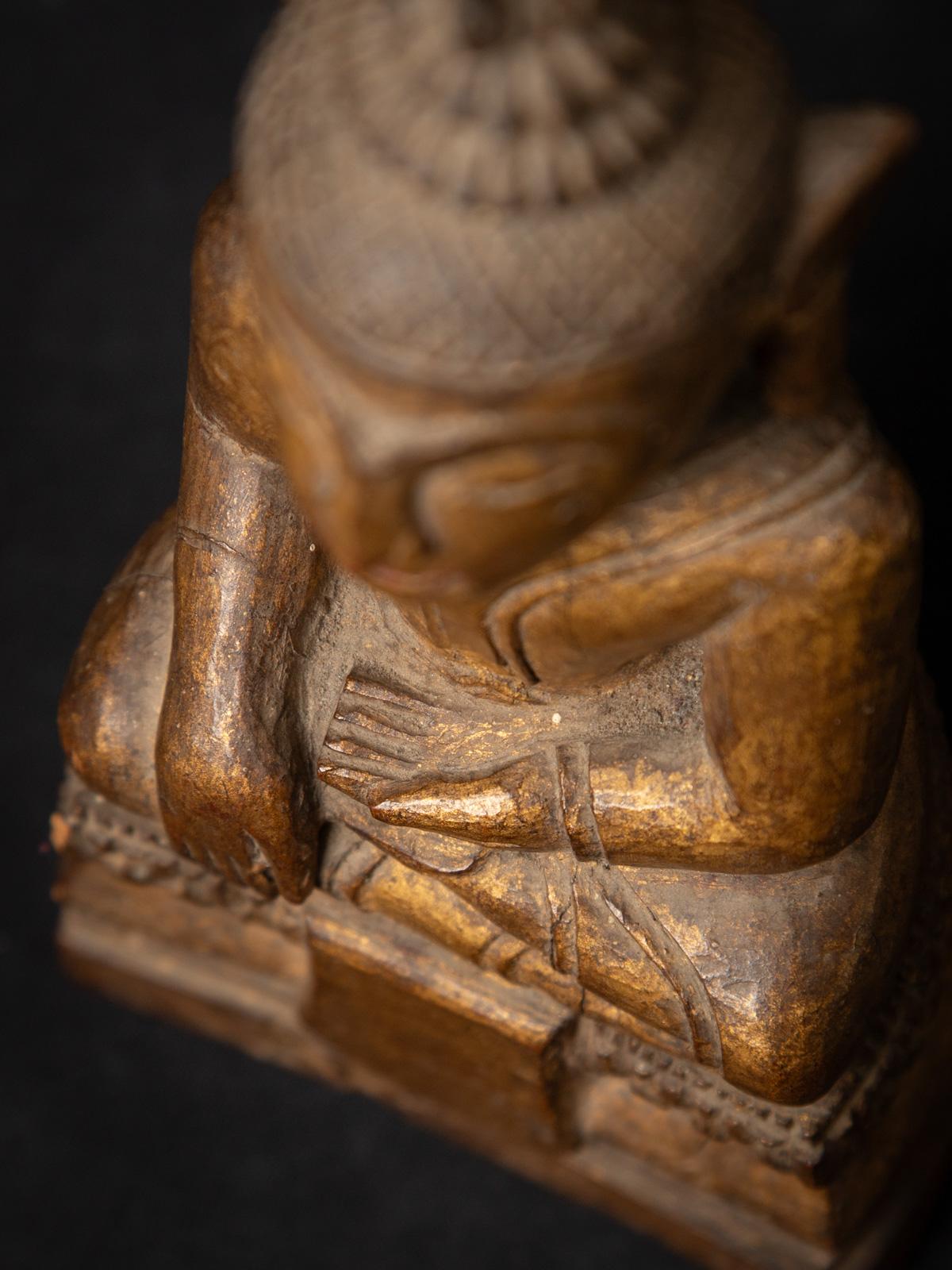 Antike thailändische Buddha-Statue aus Holz aus Thailand aus dem 19. Jahrhundert 14