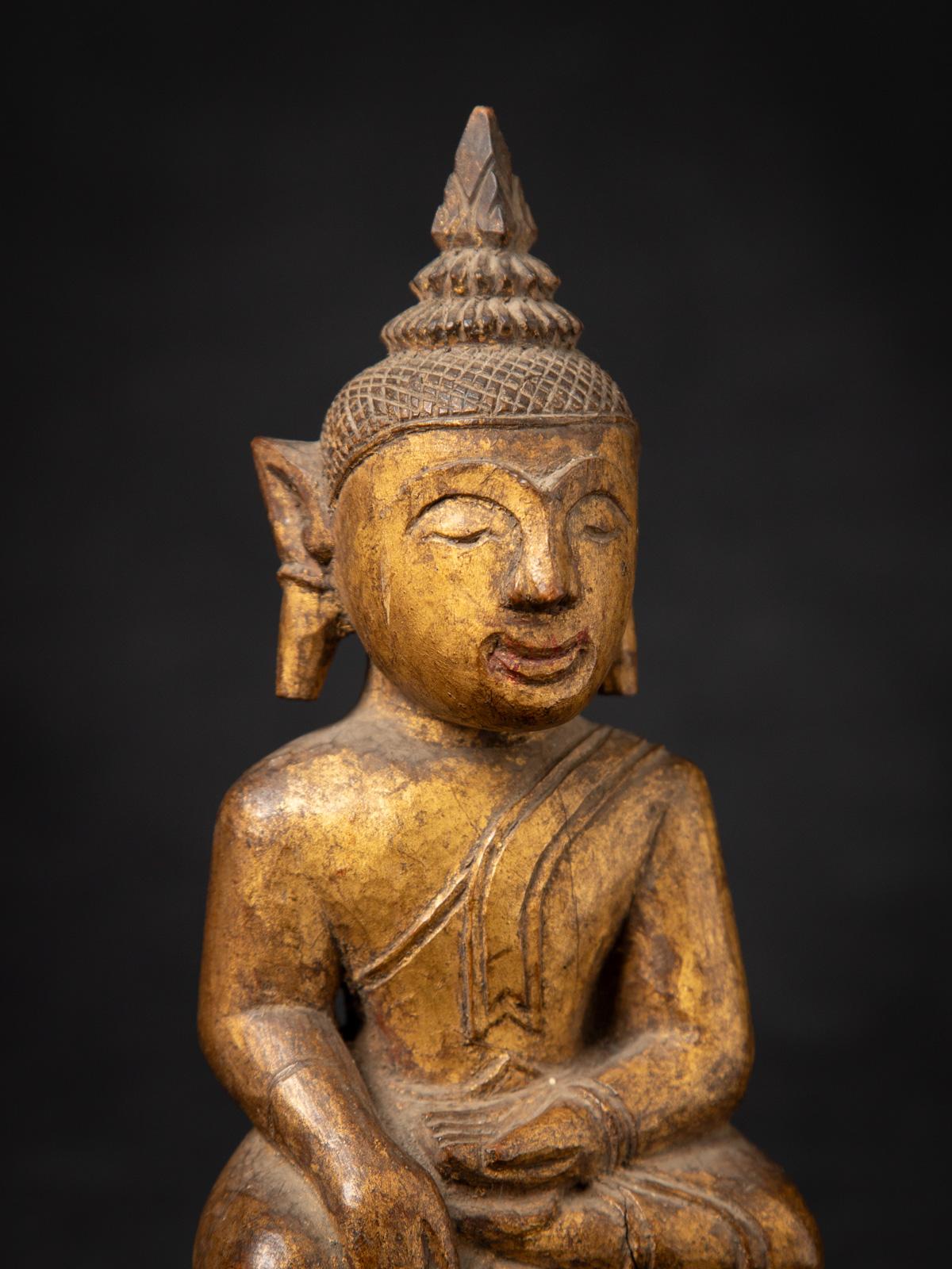 Antike thailändische Buddha-Statue aus Holz aus Thailand aus dem 19. Jahrhundert (Thailändisch)