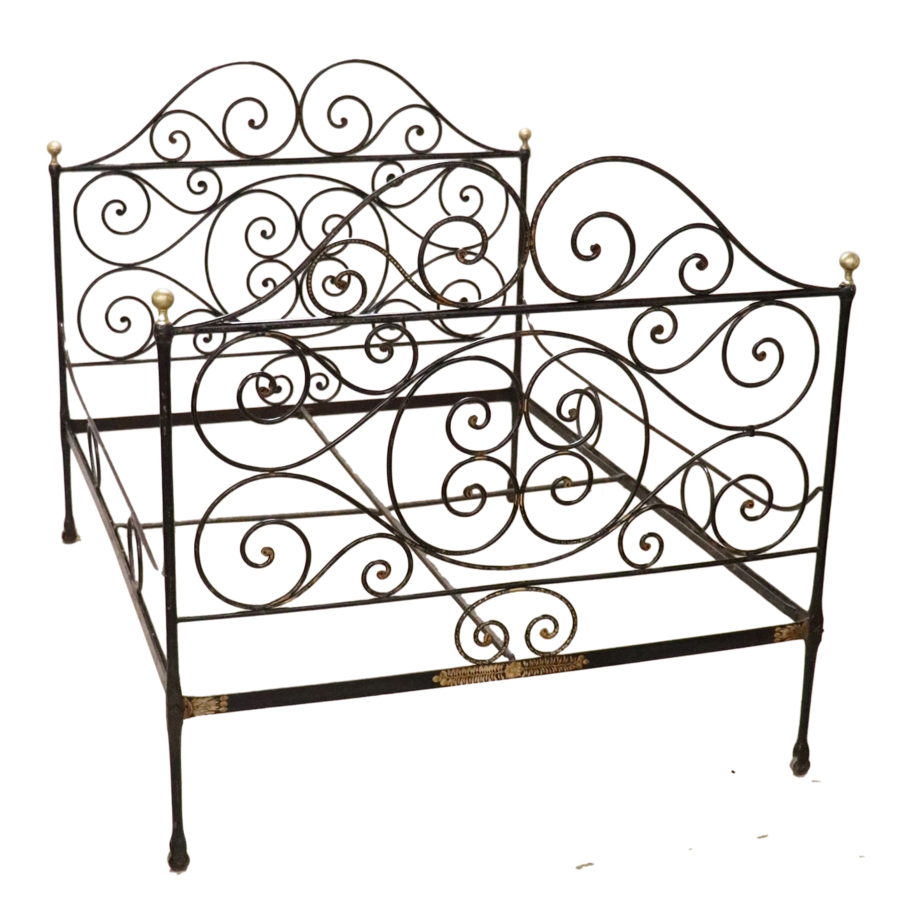 What era are iron beds from?