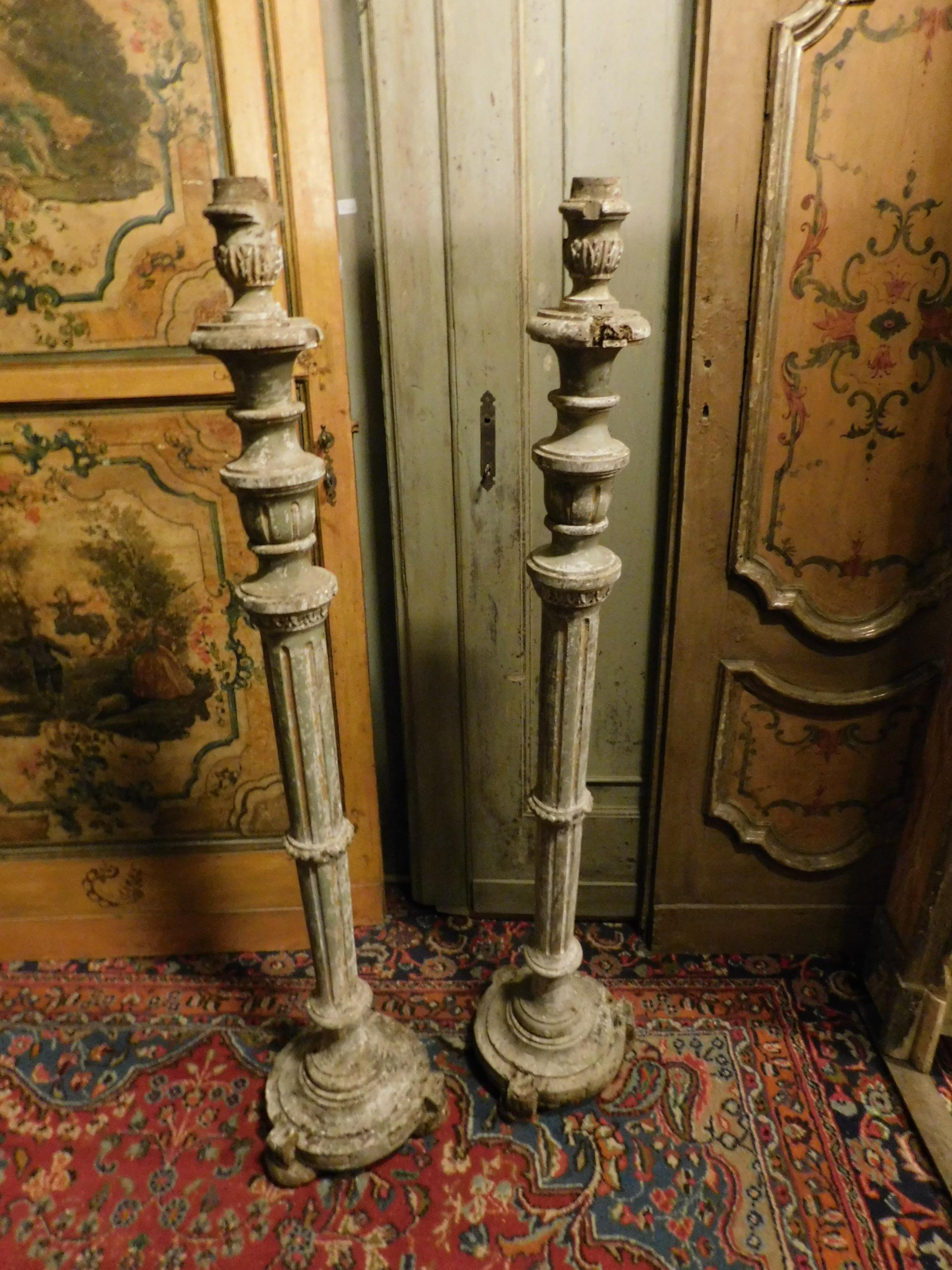 19th Century Antiques Two Lacquered Wooden Candlesticks In Good Condition In Cuneo, Italy (CN)