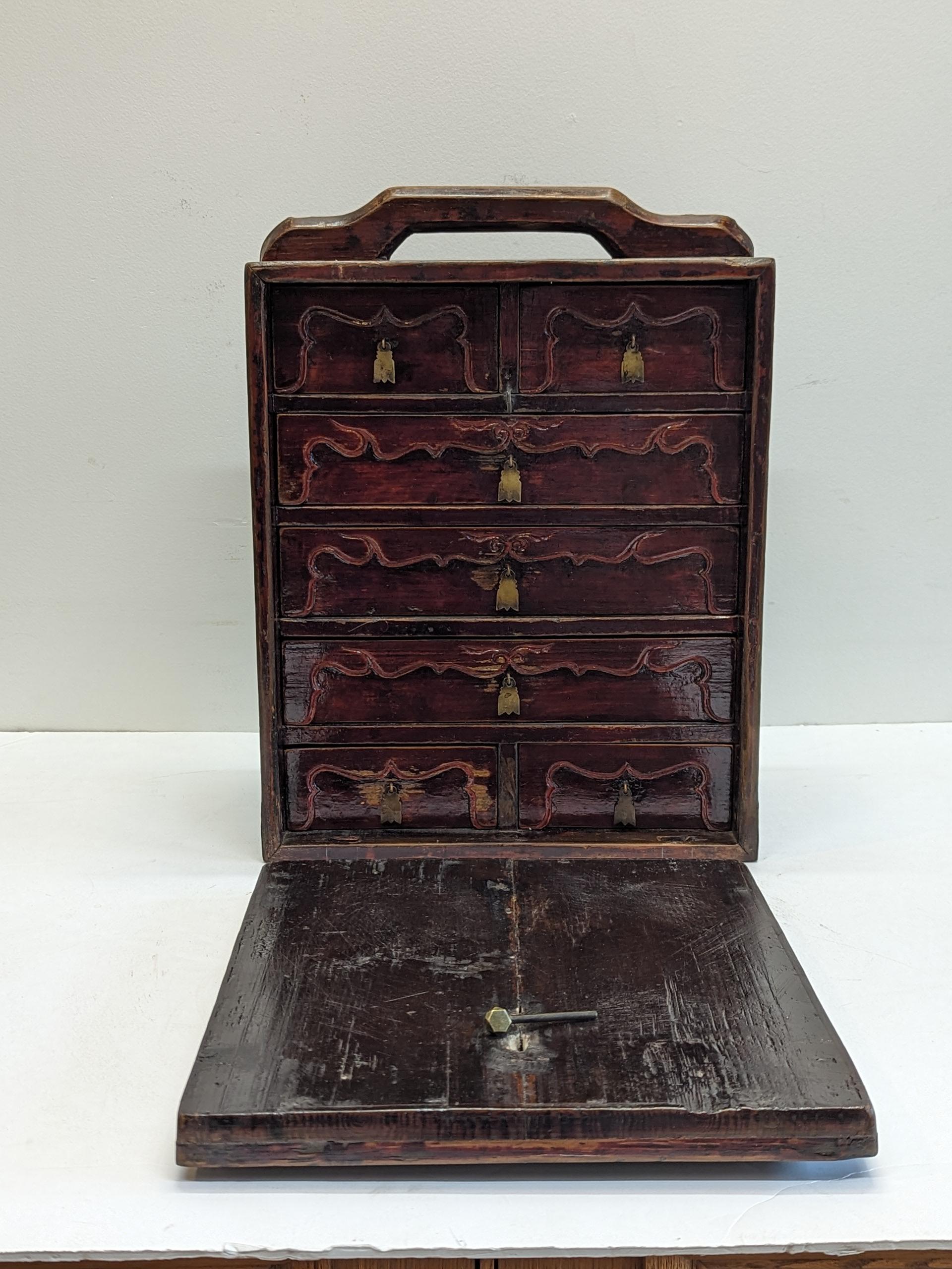 Boîte d'apothicaire du 19ème siècle en vente 5