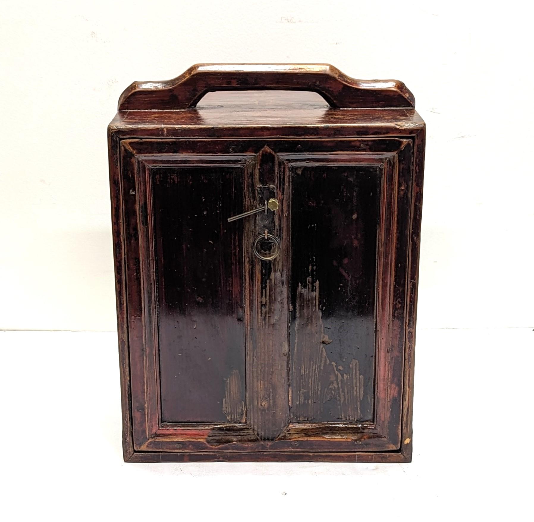Qing 19th Century Apothecary Case Box For Sale